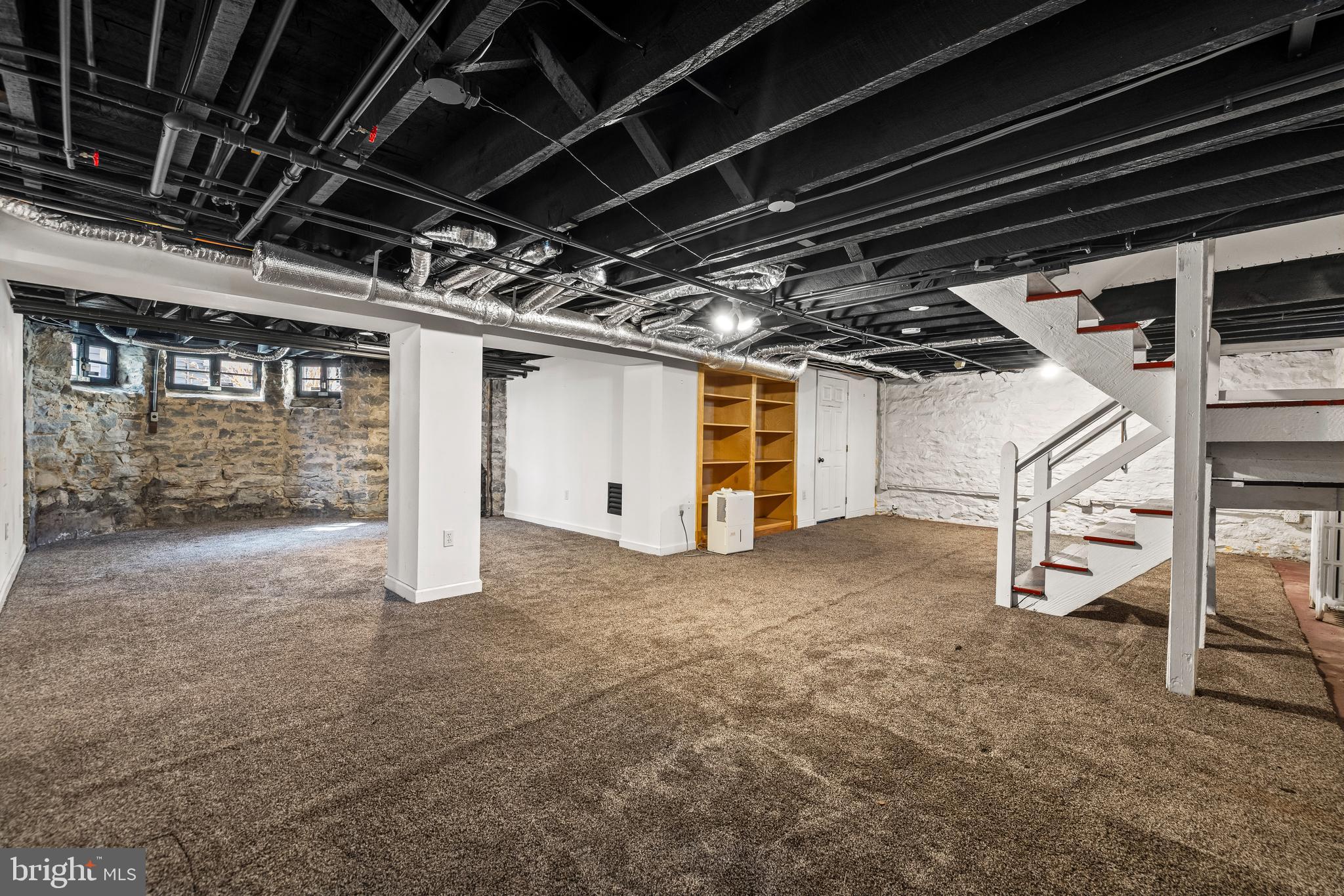 ROLAND PARK - Residential