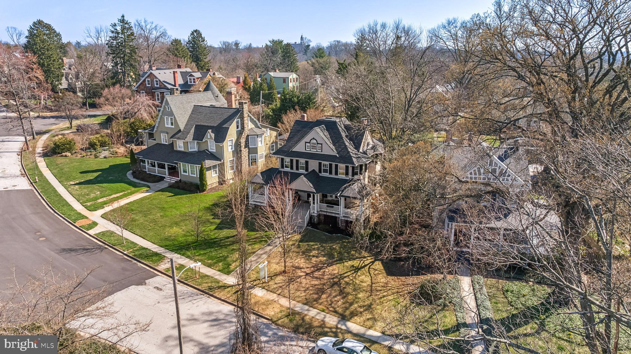 ROLAND PARK - Residential