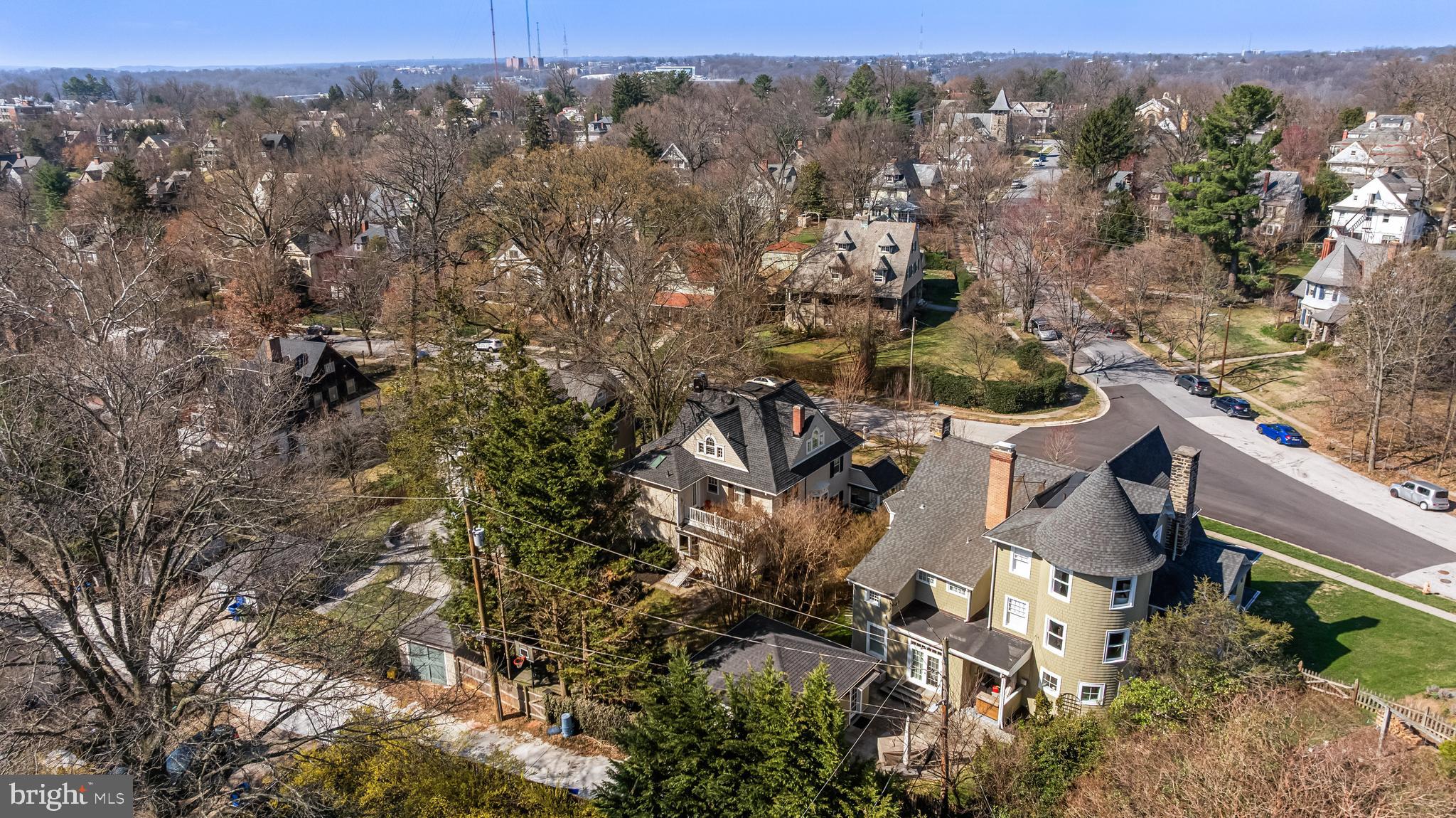 ROLAND PARK - Residential