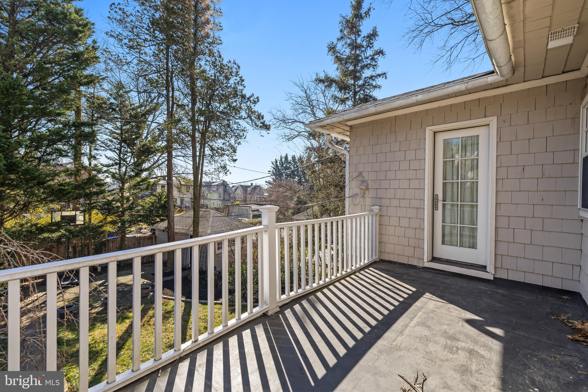 ROLAND PARK - Residential