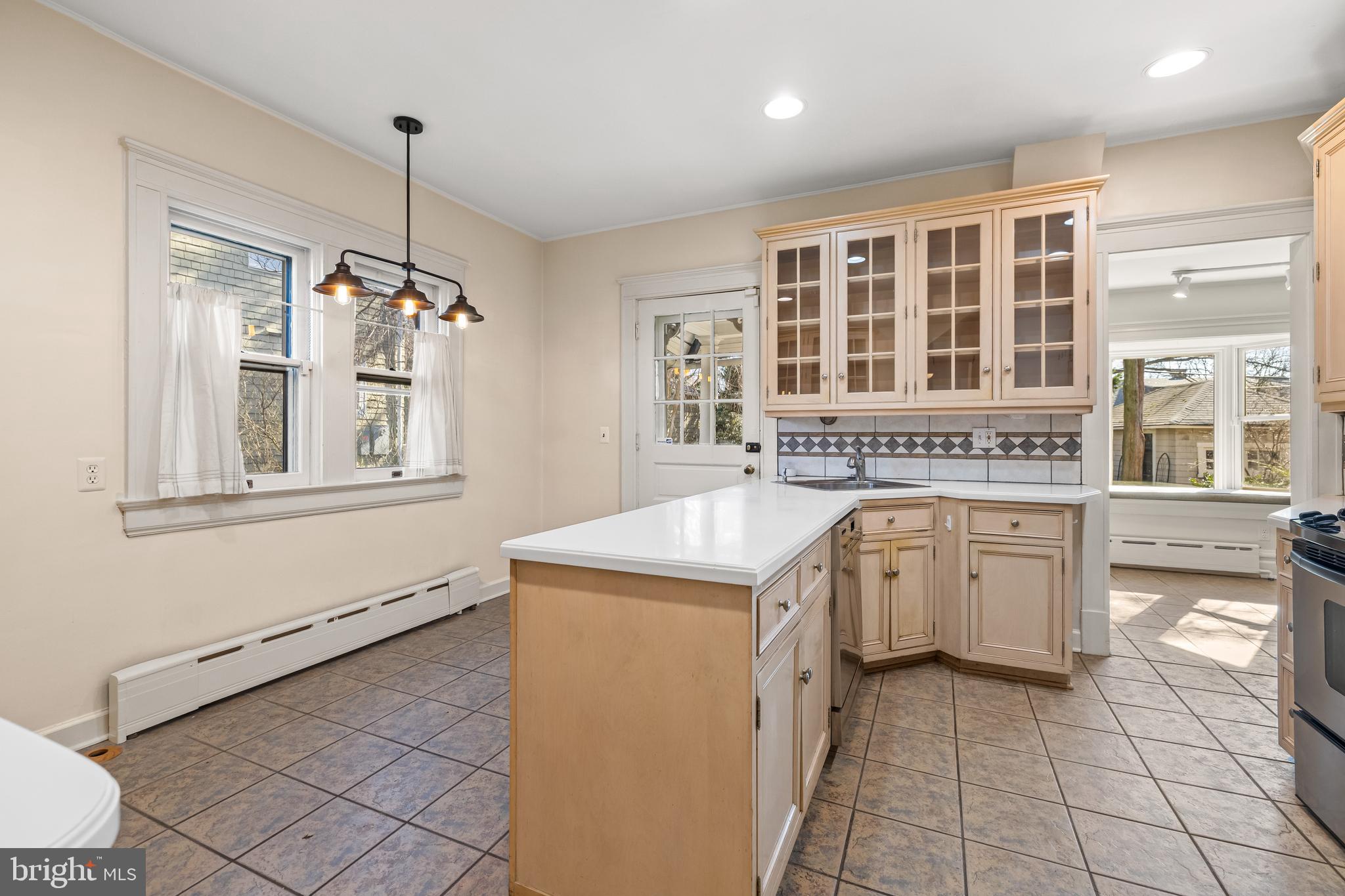 ROLAND PARK - Residential