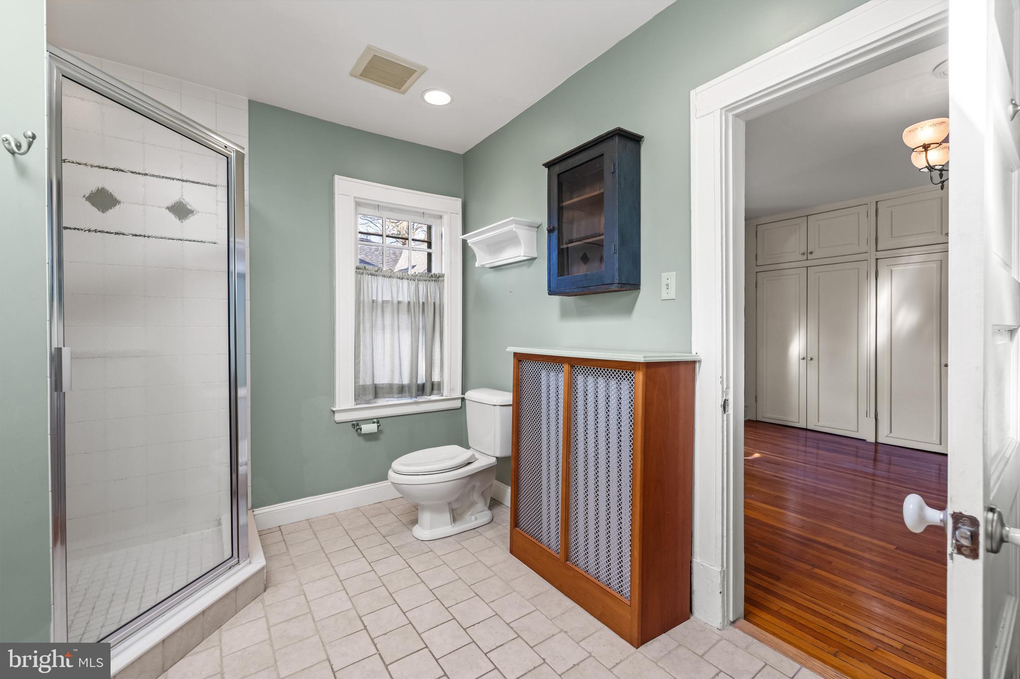 ROLAND PARK - Residential