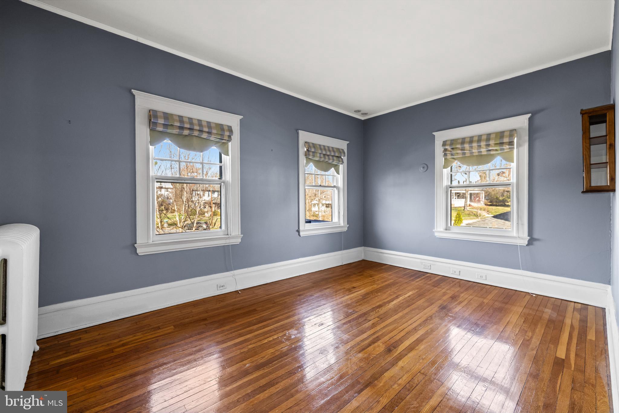 ROLAND PARK - Residential