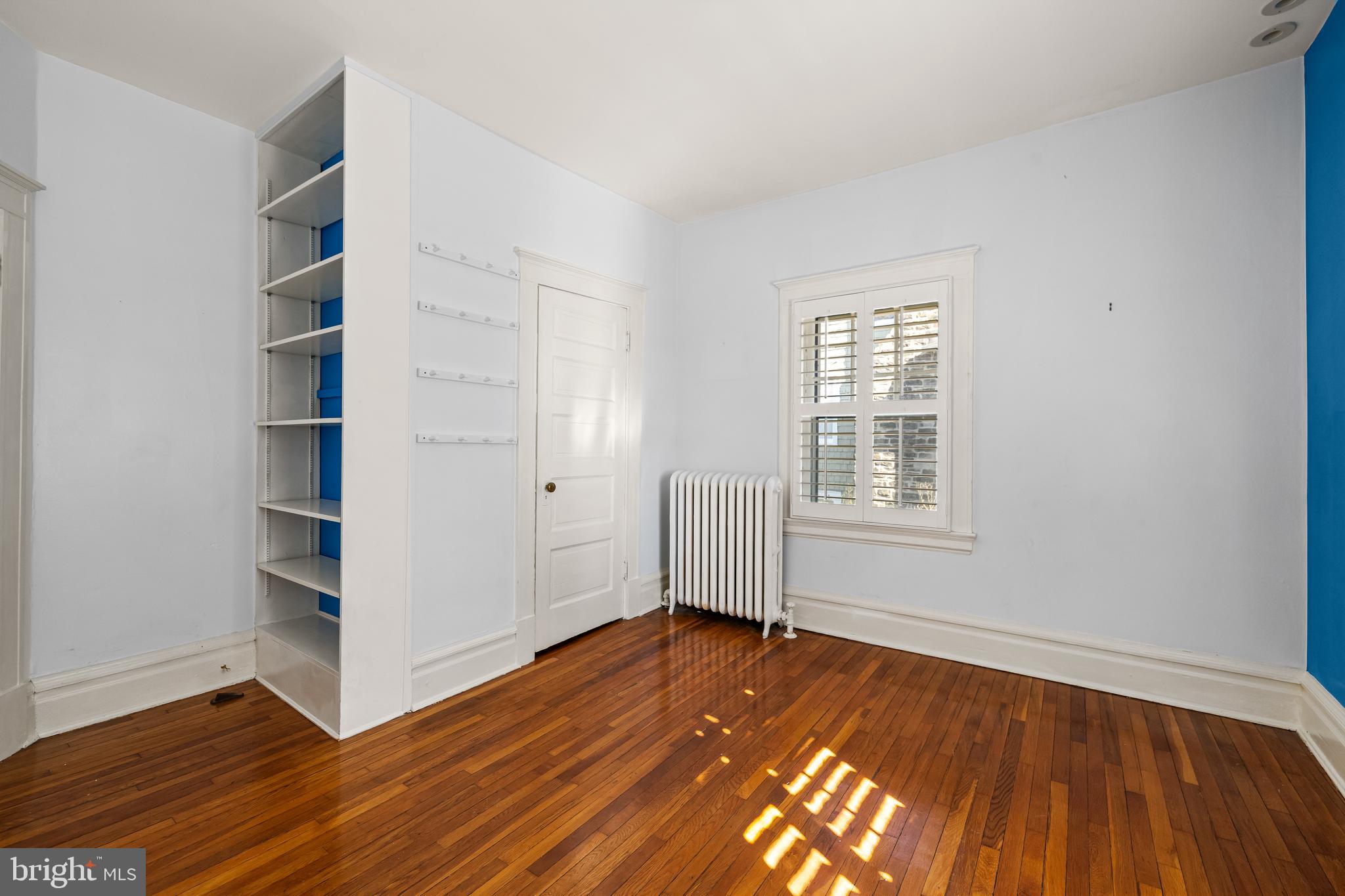 ROLAND PARK - Residential