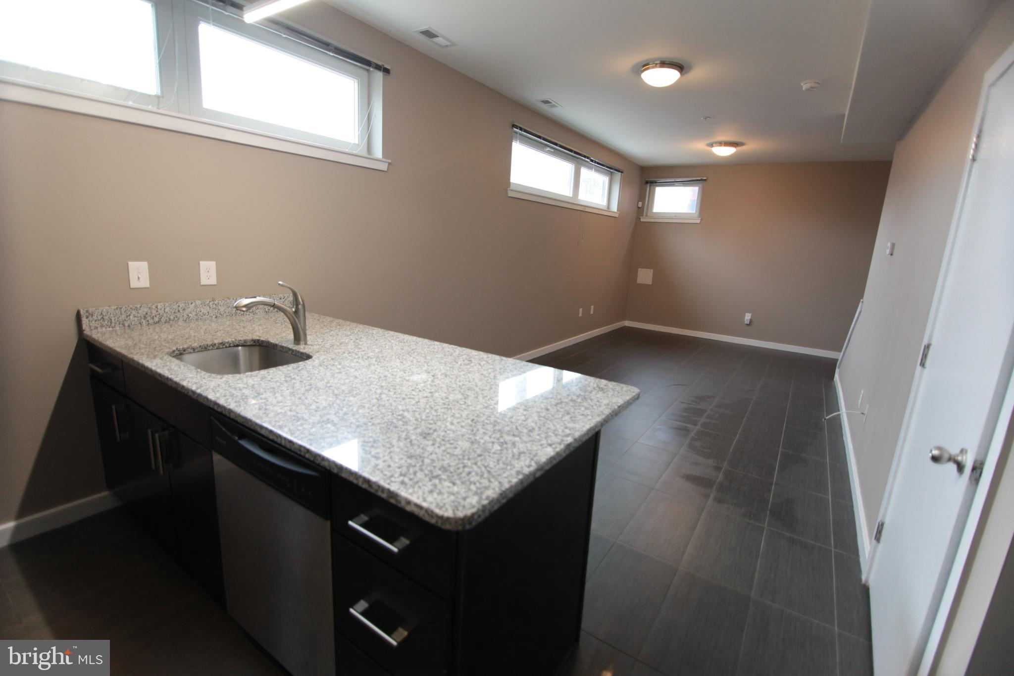 TEMPLE UNIVERSITY - Residential Lease