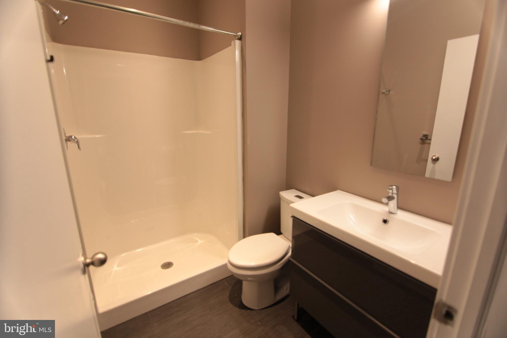 TEMPLE UNIVERSITY - Residential Lease