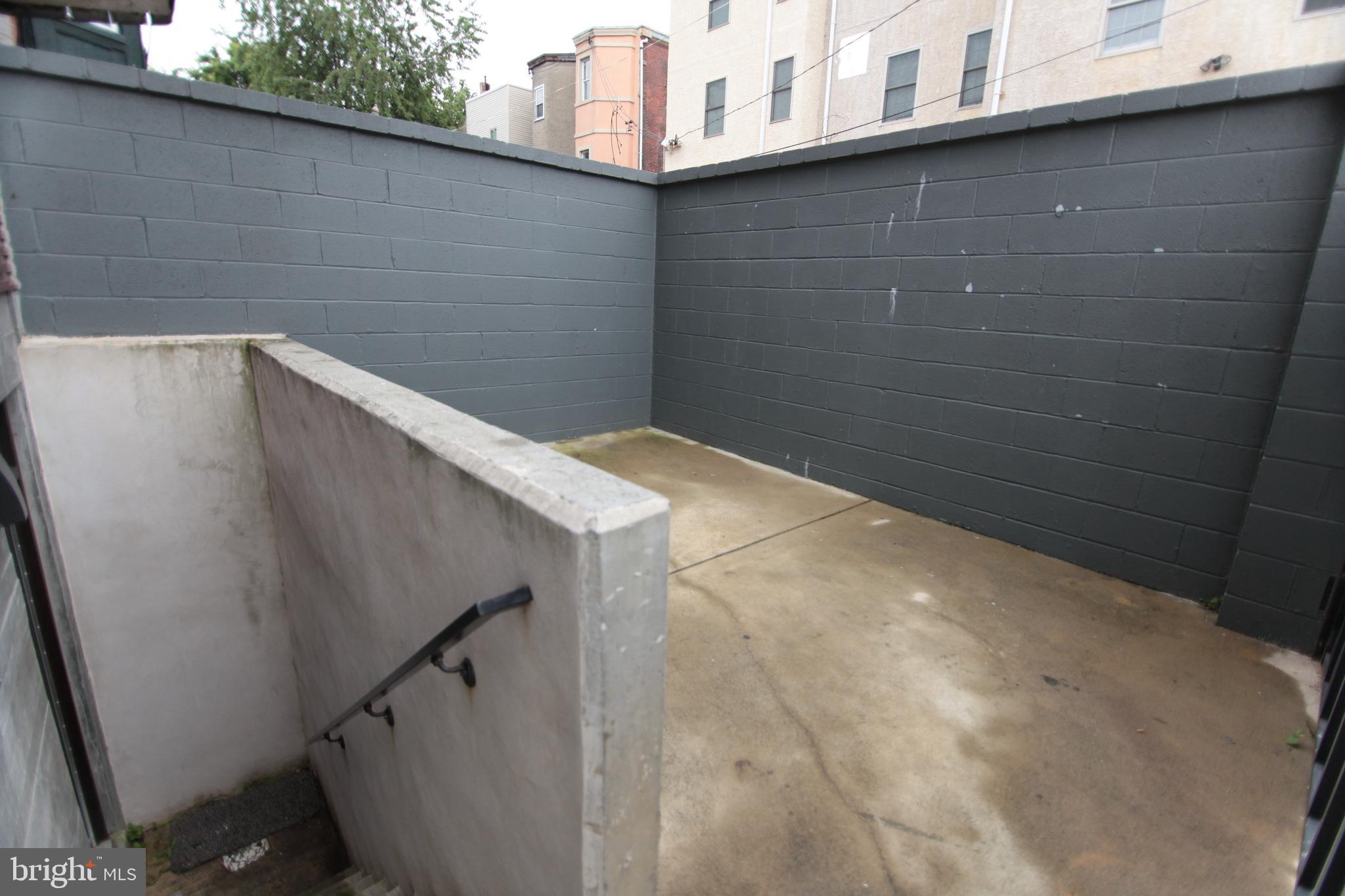 TEMPLE UNIVERSITY - Residential Lease