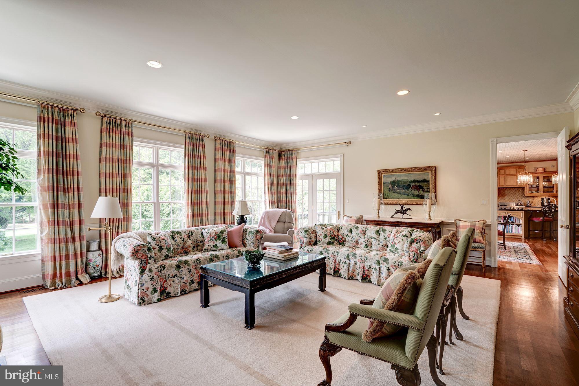 DEERFIELD POND - Residential