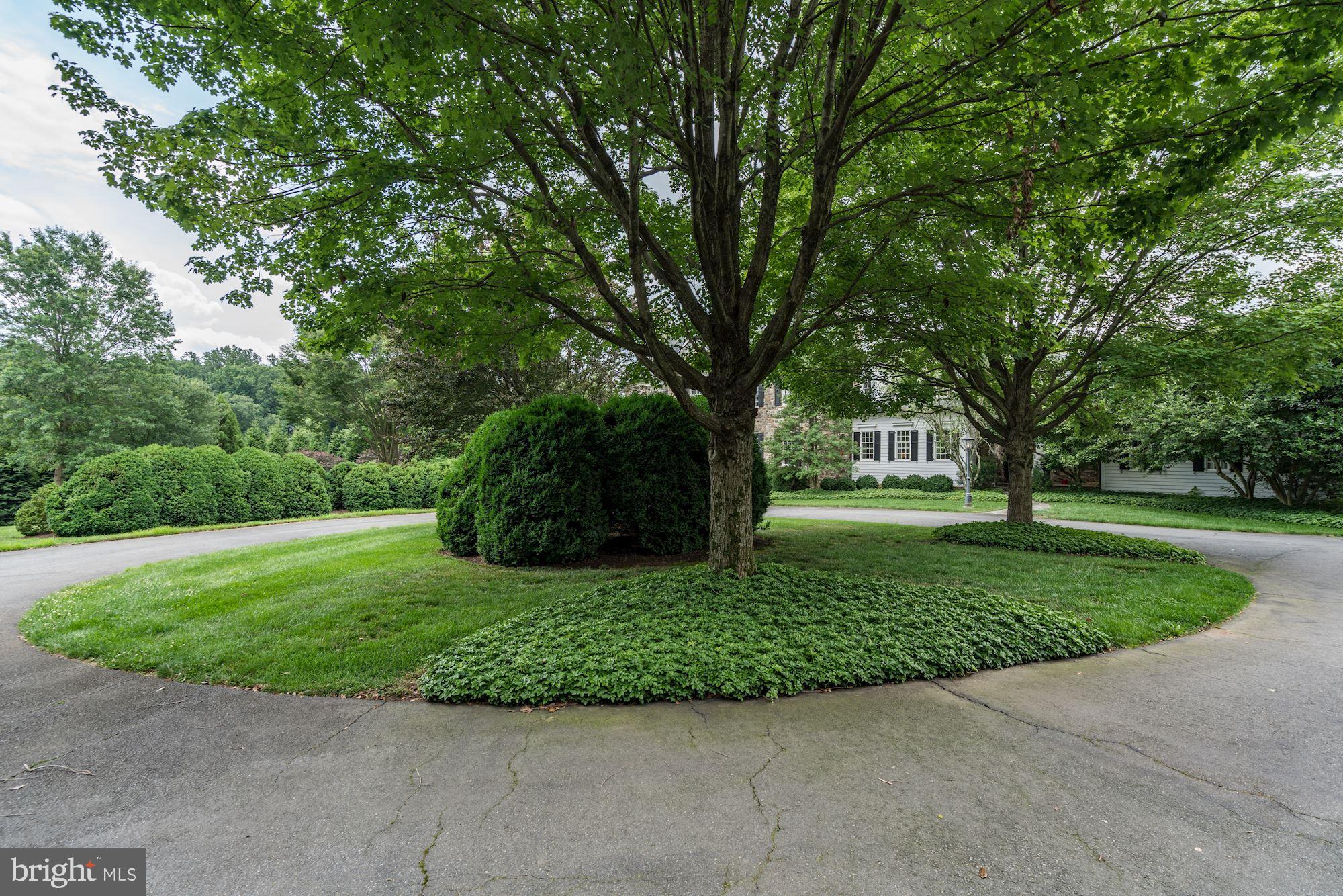 DEERFIELD POND - Residential