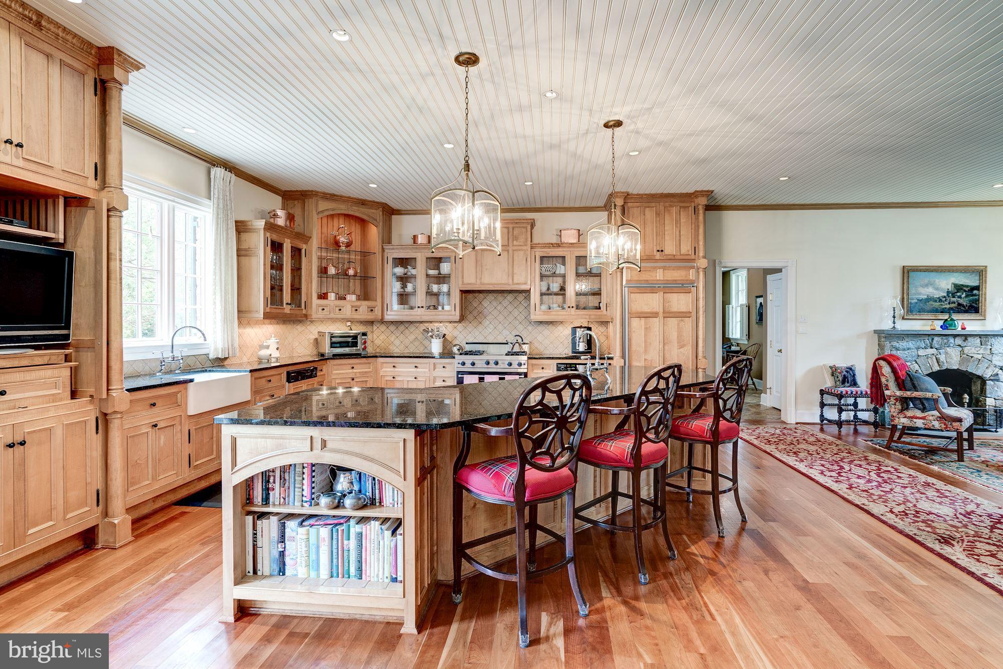 DEERFIELD POND - Residential