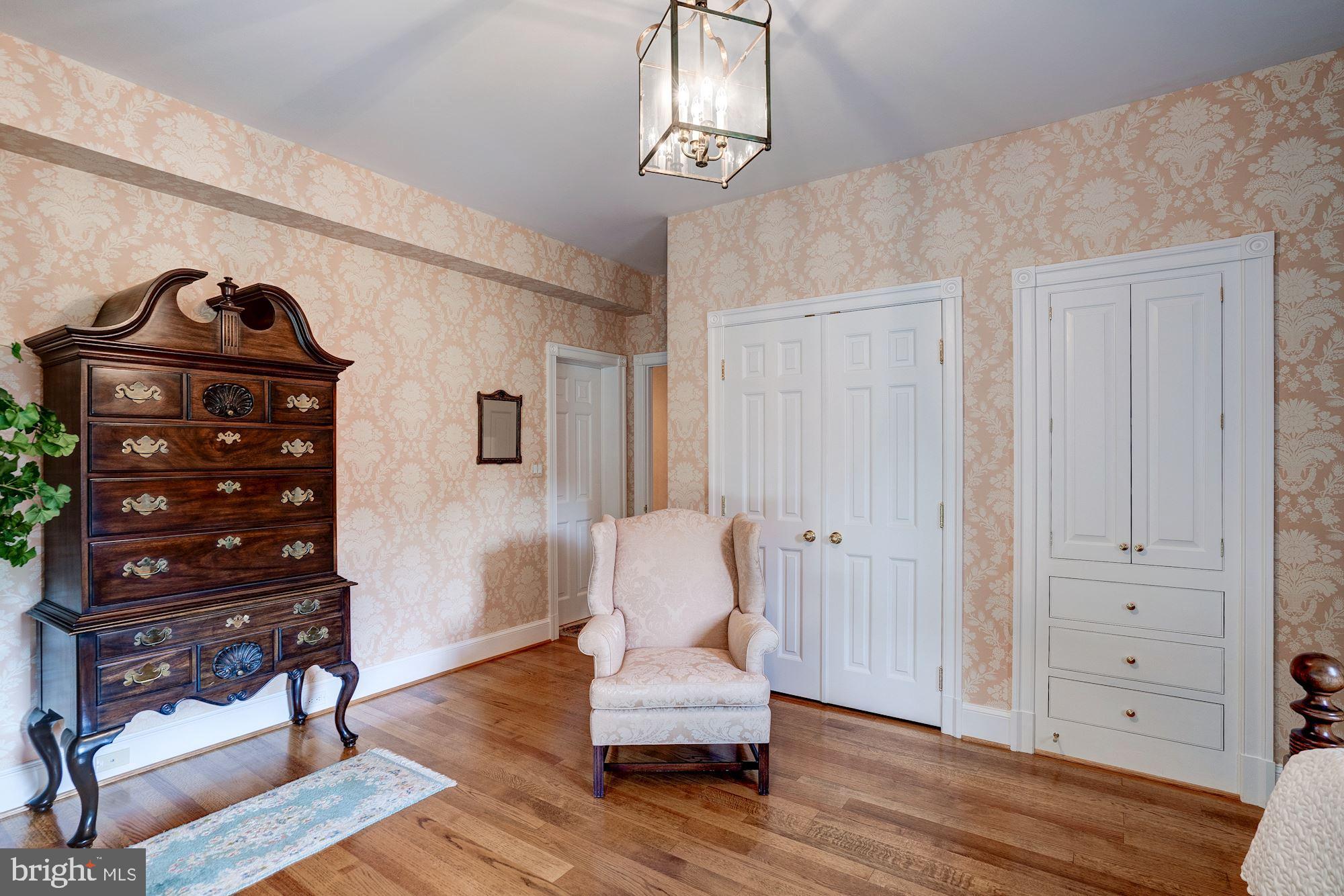 DEERFIELD POND - Residential