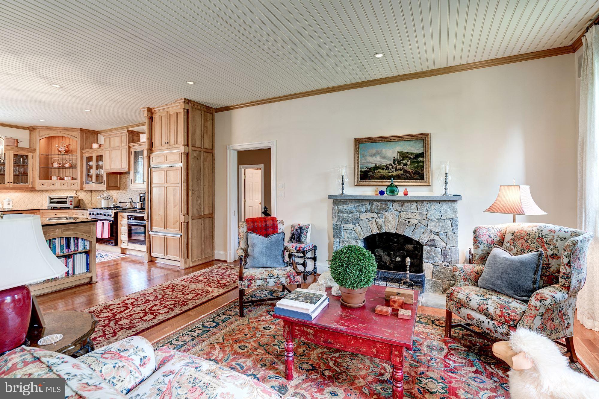 DEERFIELD POND - Residential