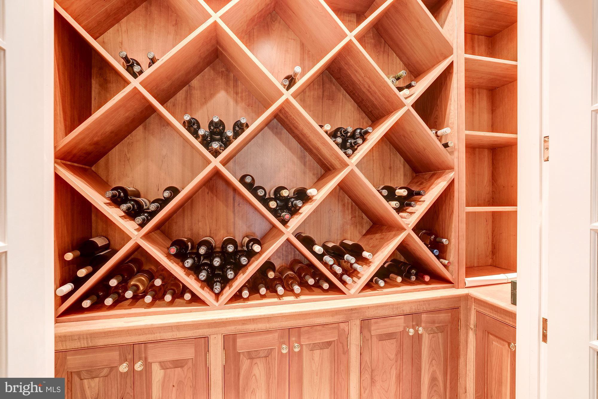 DEERFIELD POND - Residential