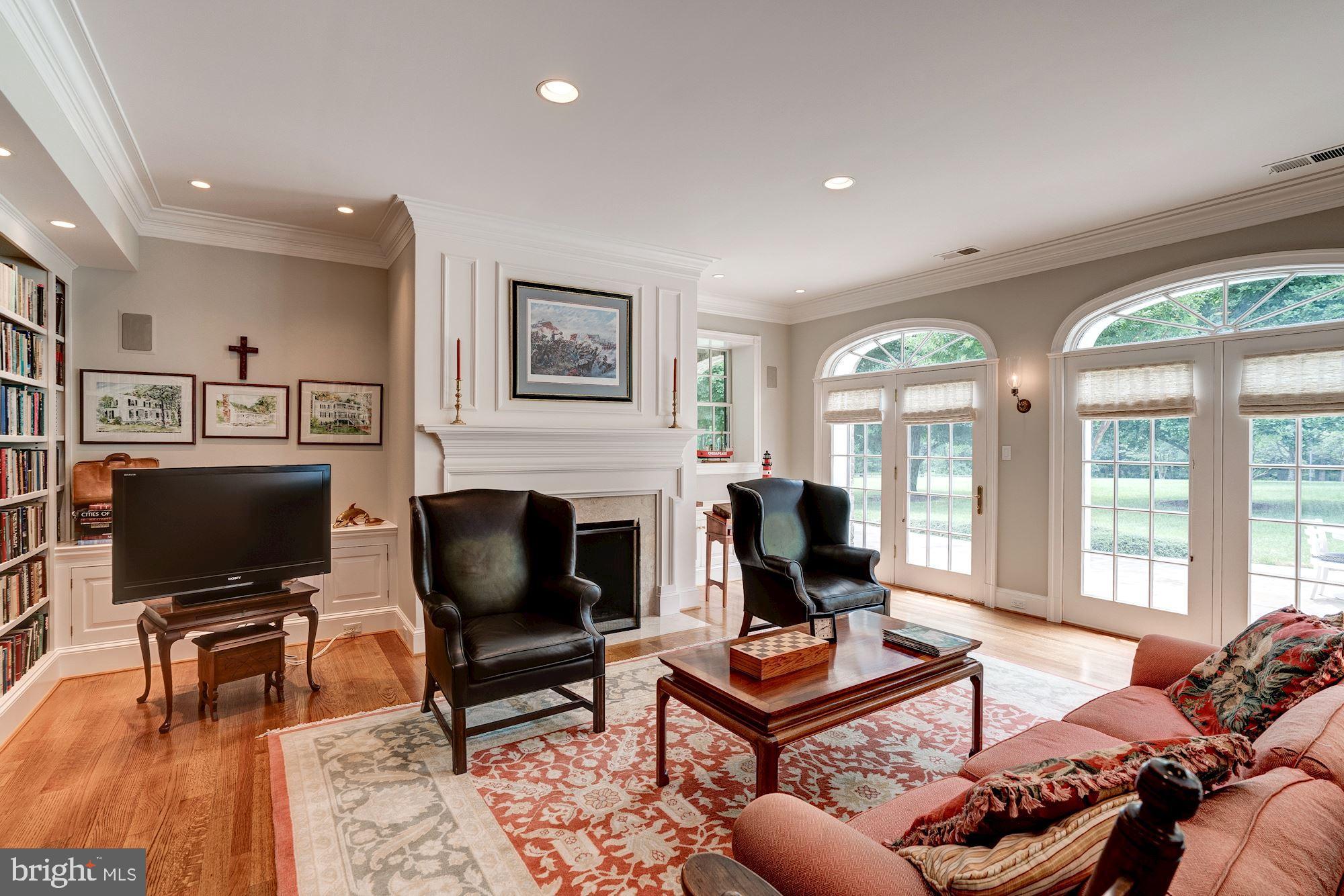 DEERFIELD POND - Residential