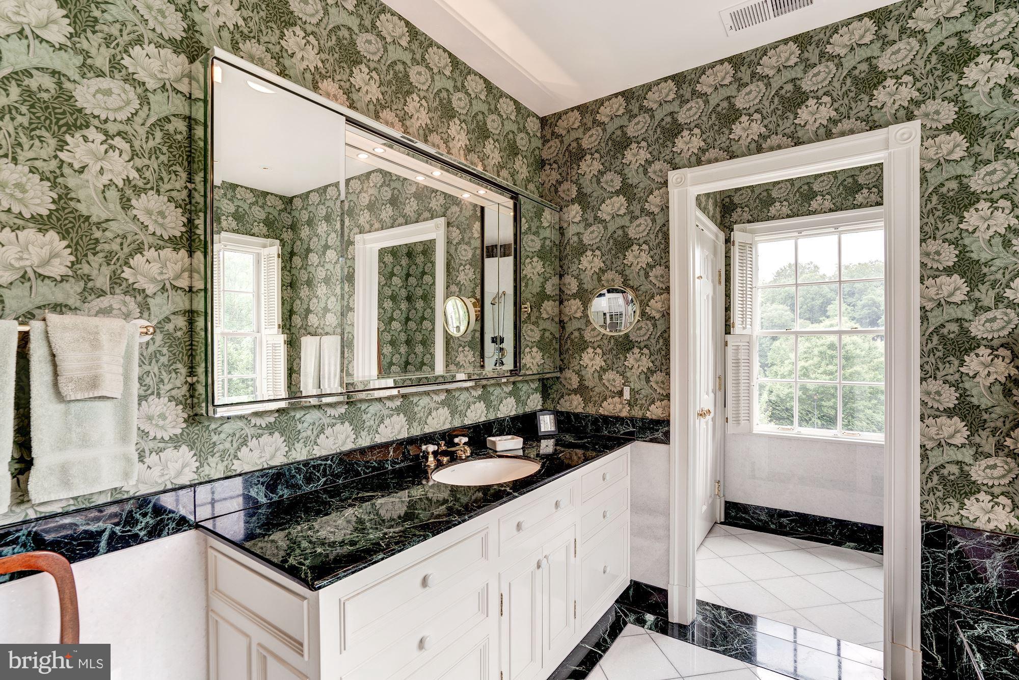 DEERFIELD POND - Residential