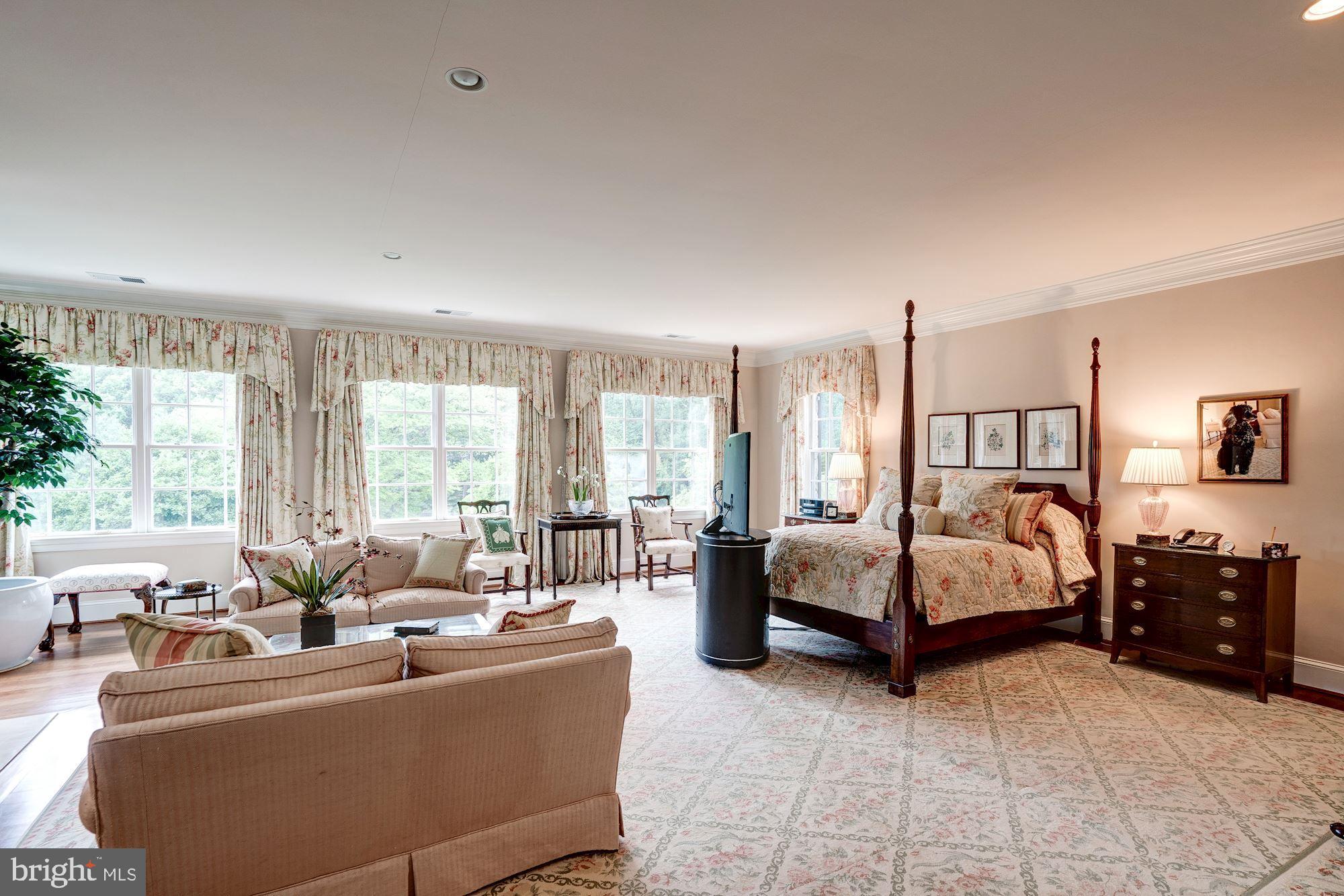 DEERFIELD POND - Residential