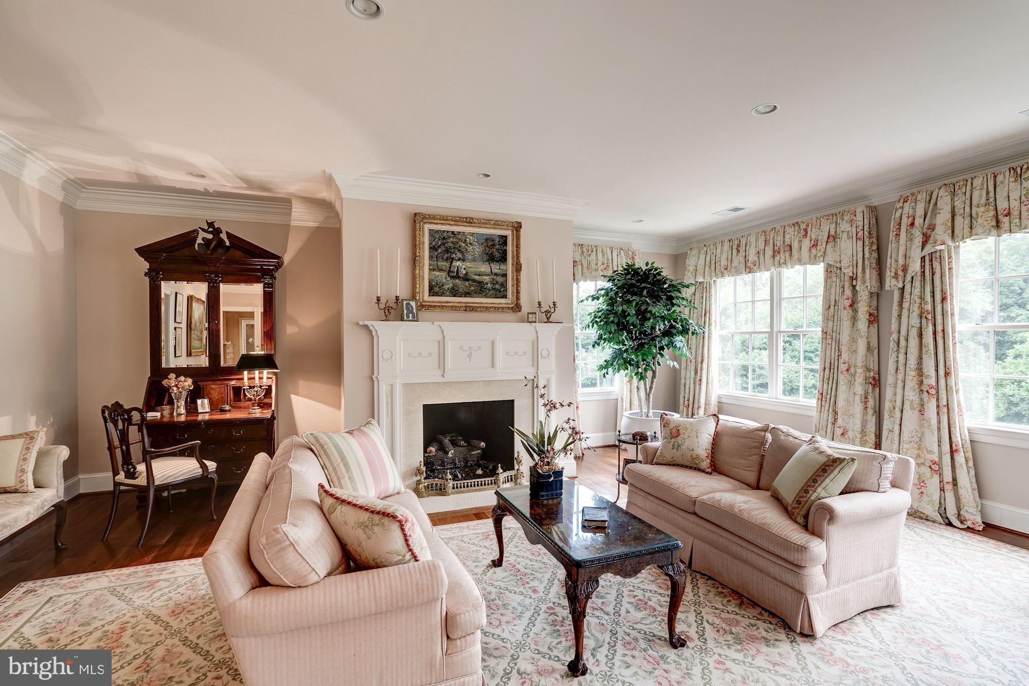 DEERFIELD POND - Residential