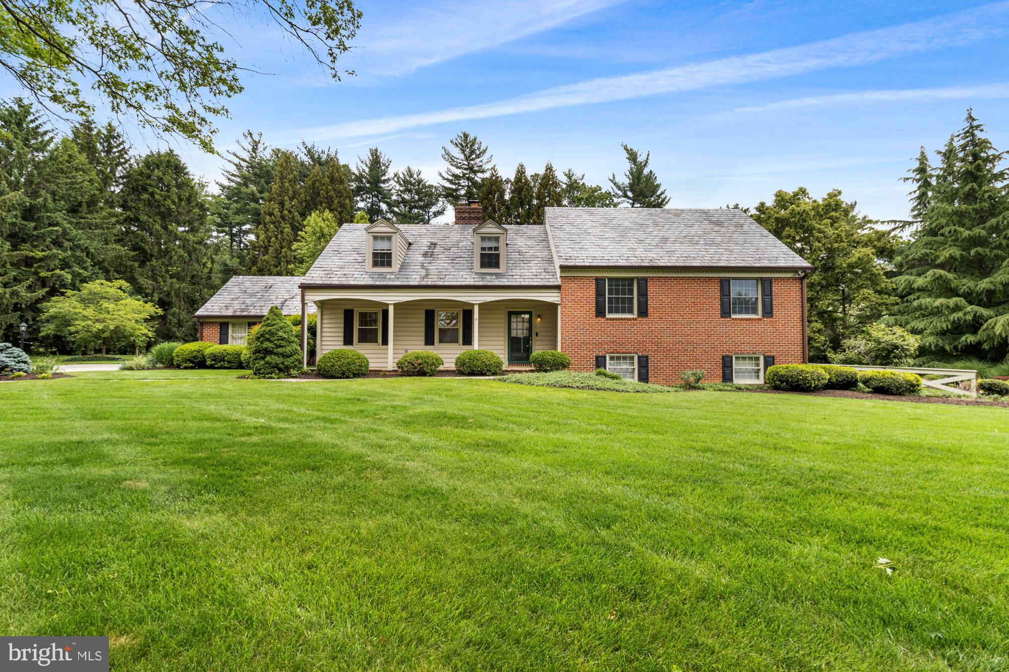 2212 BOXMERE ROAD