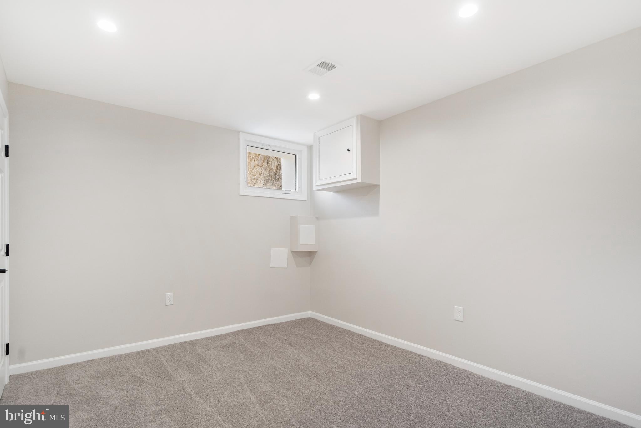 GREENSPRING - Residential