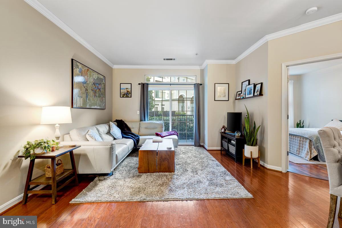 GROVE AT ARLINGTON - Residential Lease