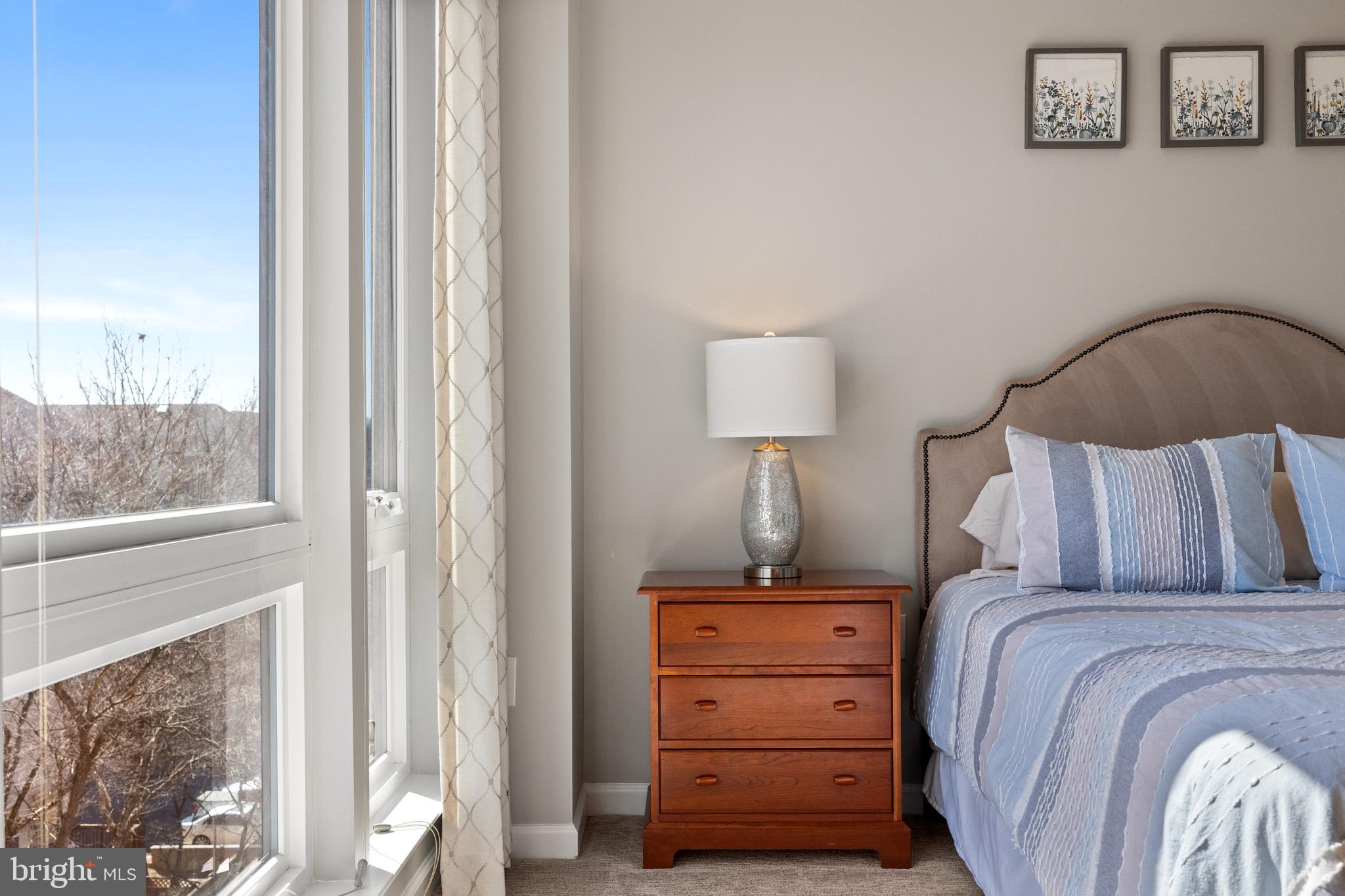 CAMBRIA SQUARE - Residential