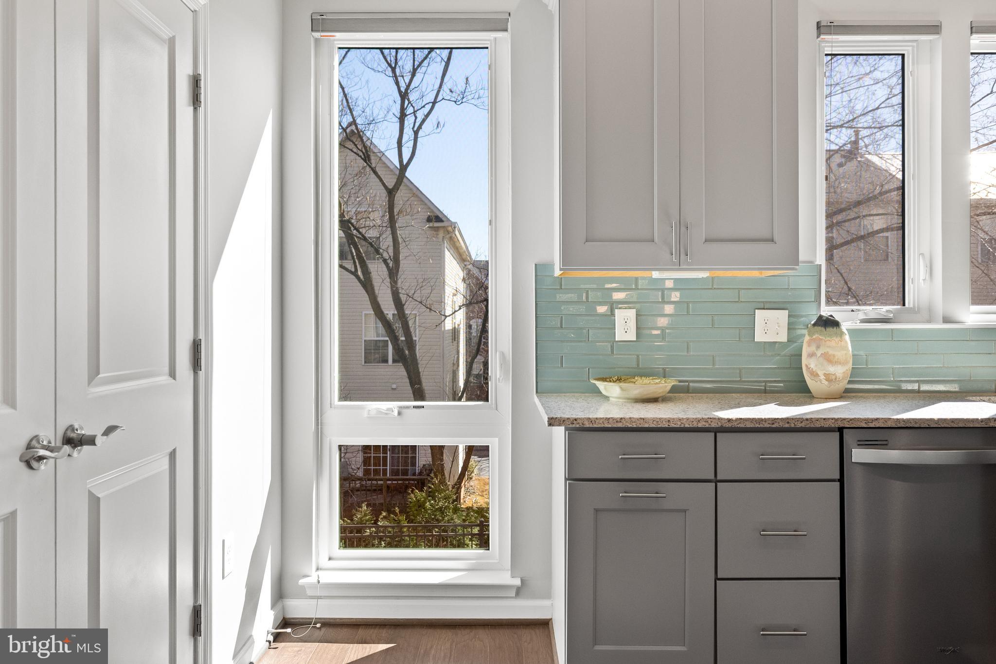 CAMBRIA SQUARE - Residential