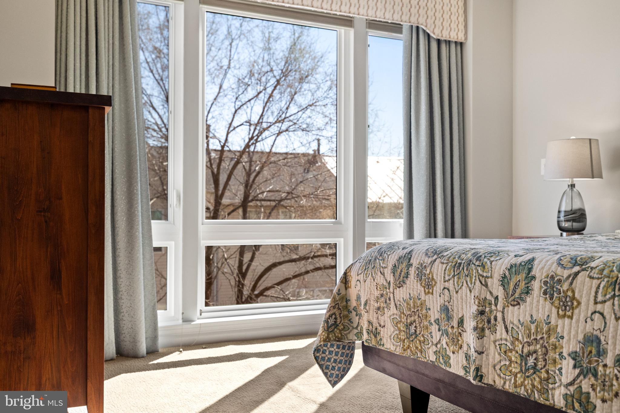 CAMBRIA SQUARE - Residential