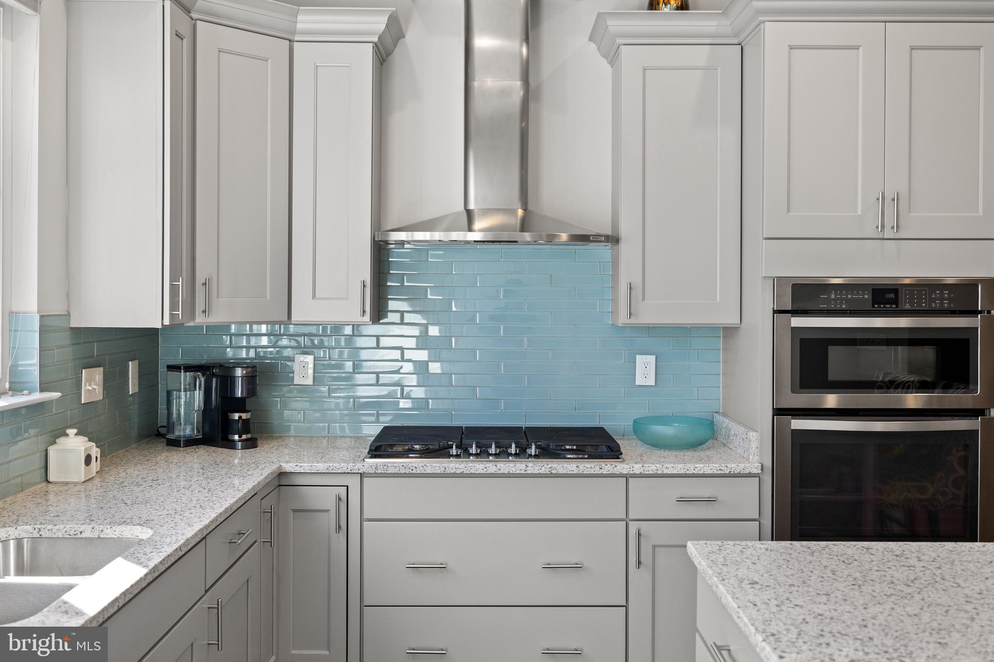 CAMBRIA SQUARE - Residential