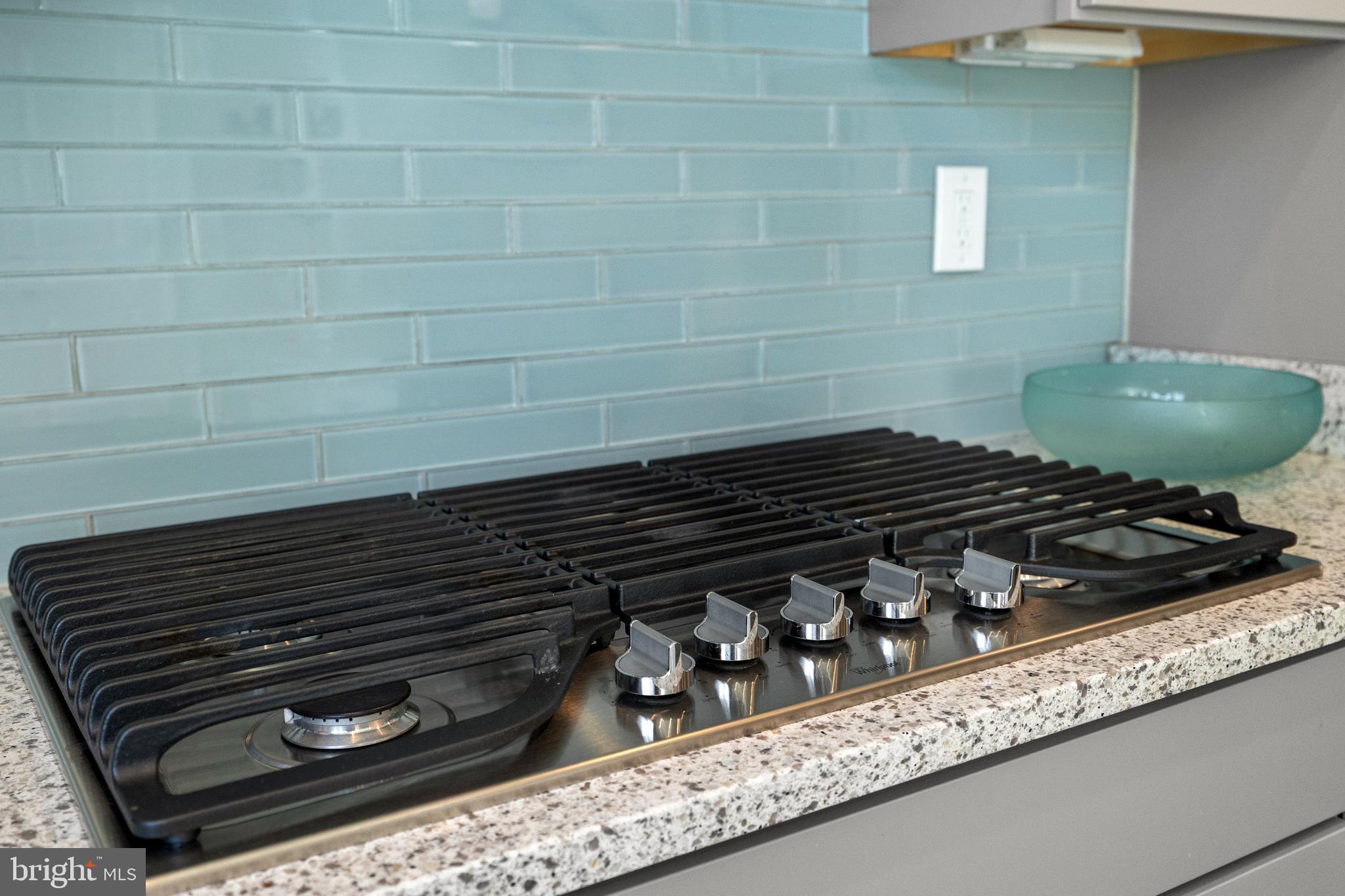 CAMBRIA SQUARE - Residential