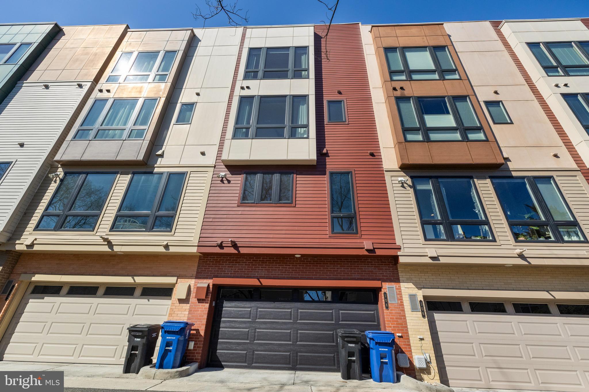 CAMBRIA SQUARE - Residential