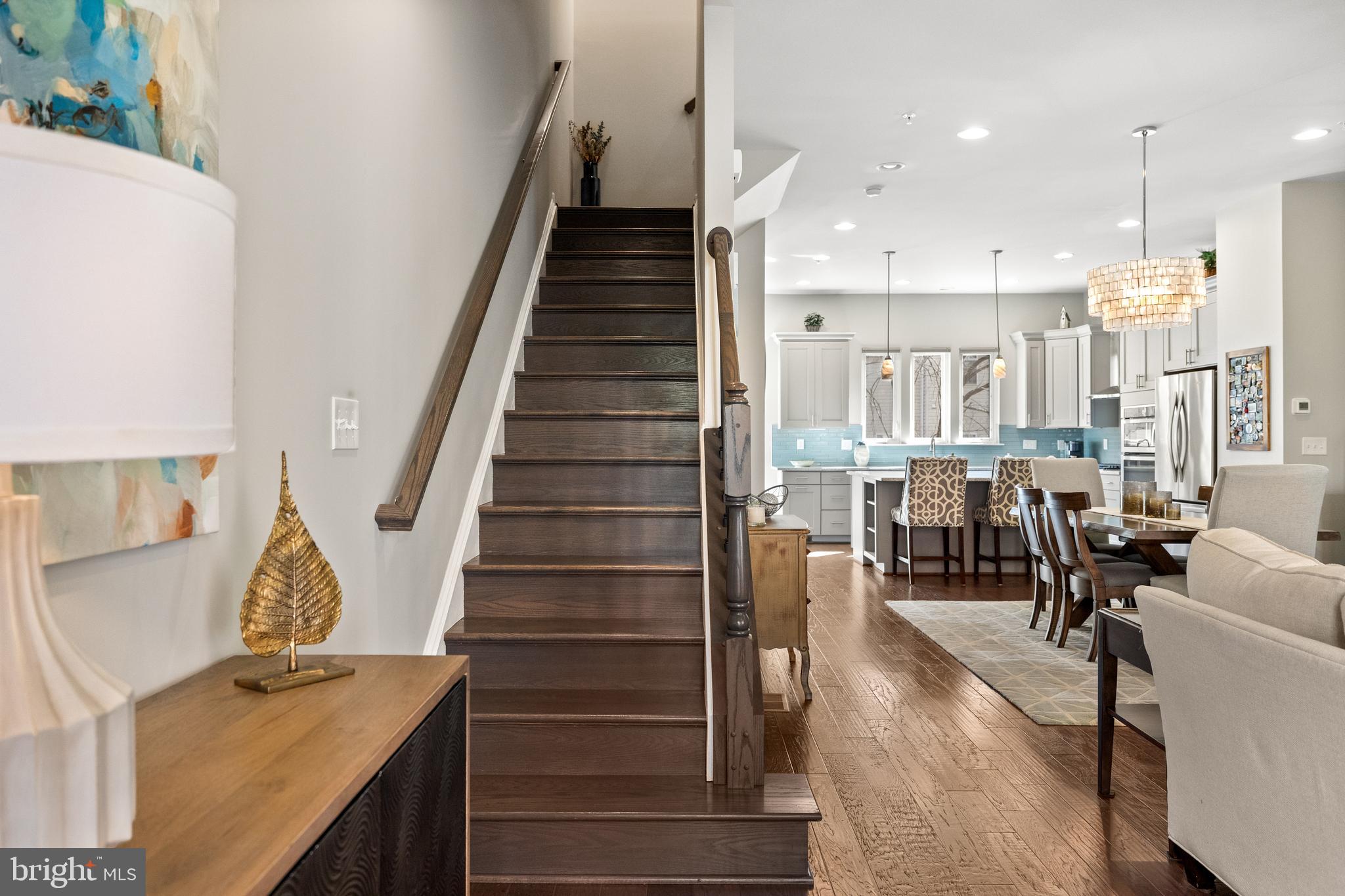 CAMBRIA SQUARE - Residential