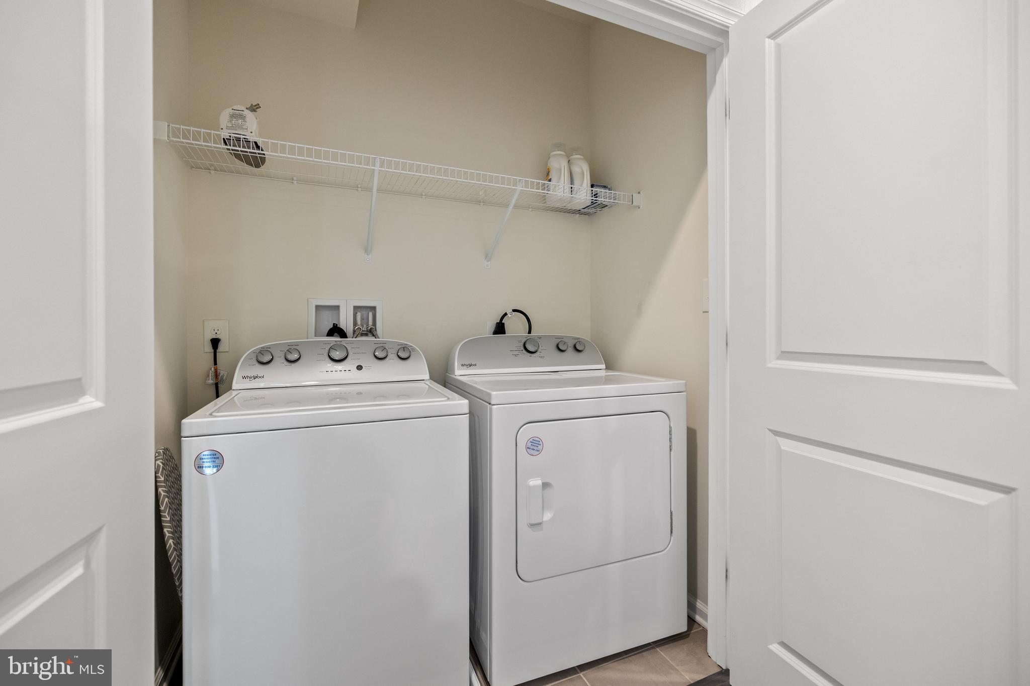 CAMBRIA SQUARE - Residential