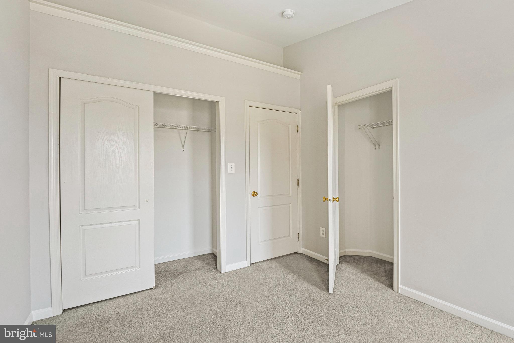 LOUDOUN VALLEY ESTATES - Residential Lease