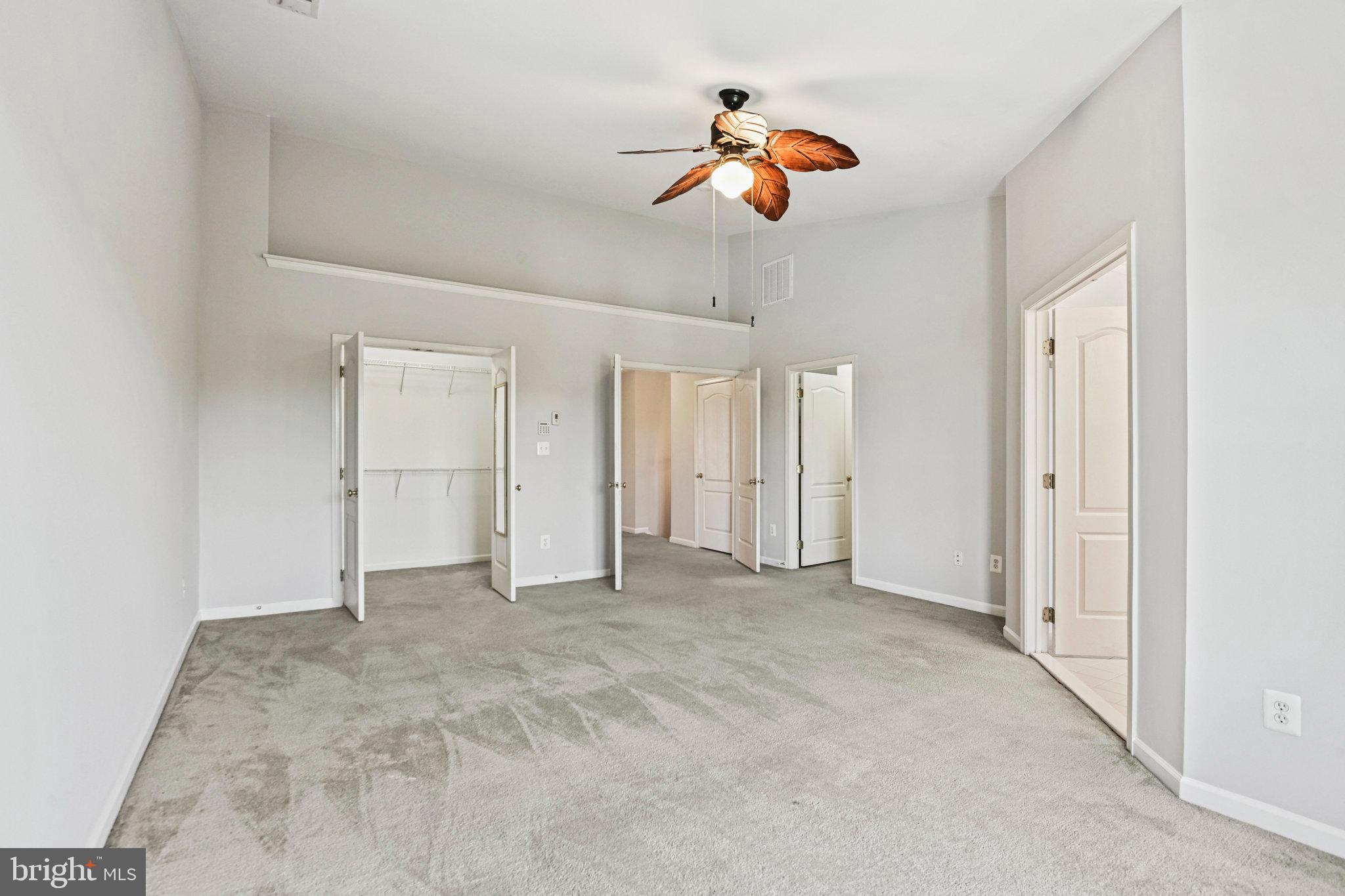 LOUDOUN VALLEY ESTATES - Residential Lease