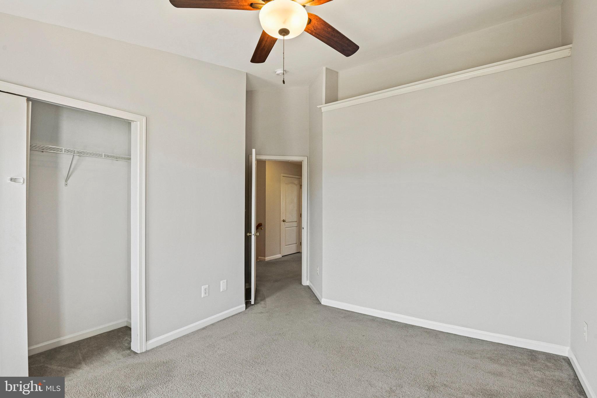 LOUDOUN VALLEY ESTATES - Residential Lease