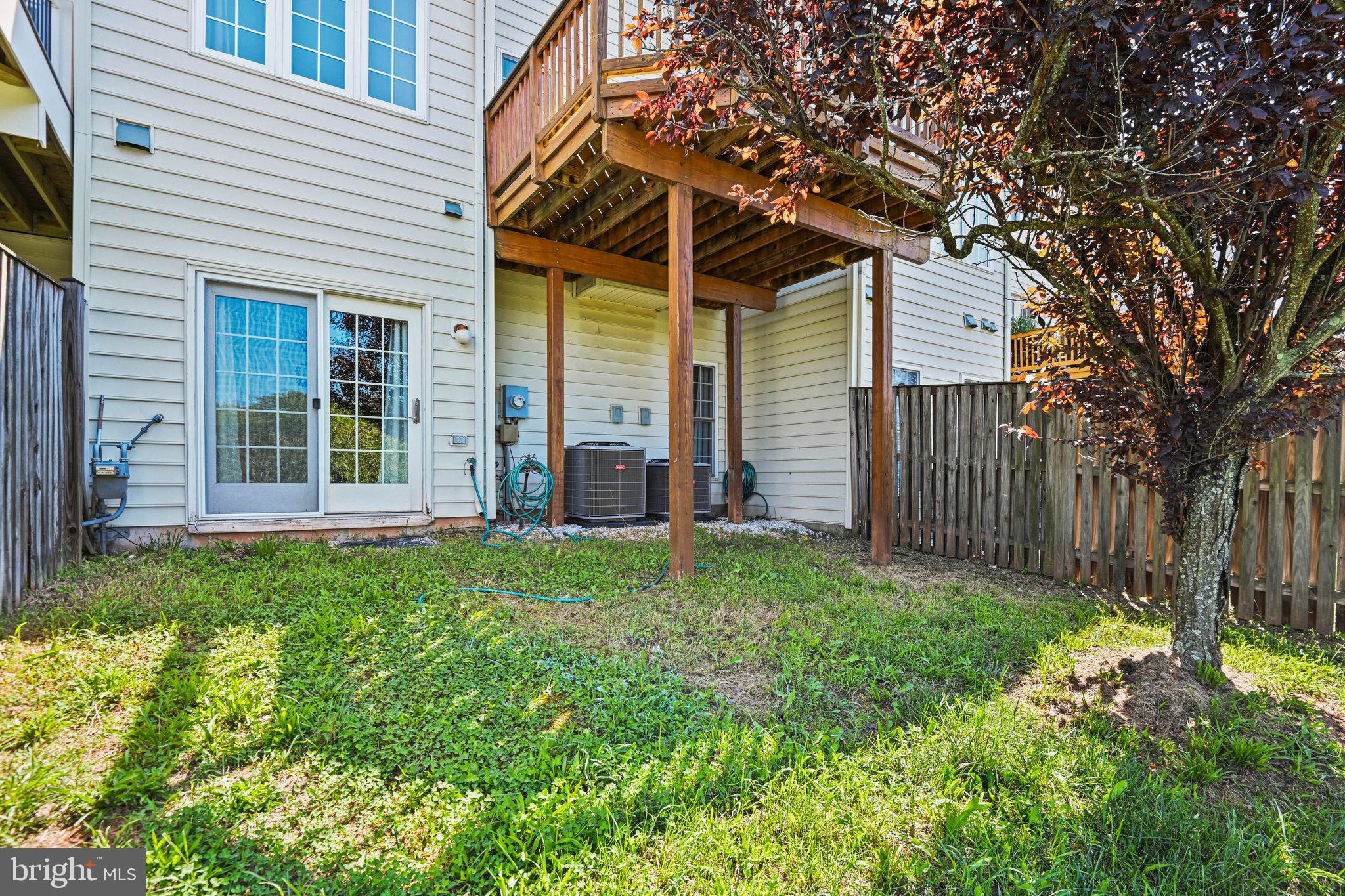 LOUDOUN VALLEY ESTATES - Residential Lease