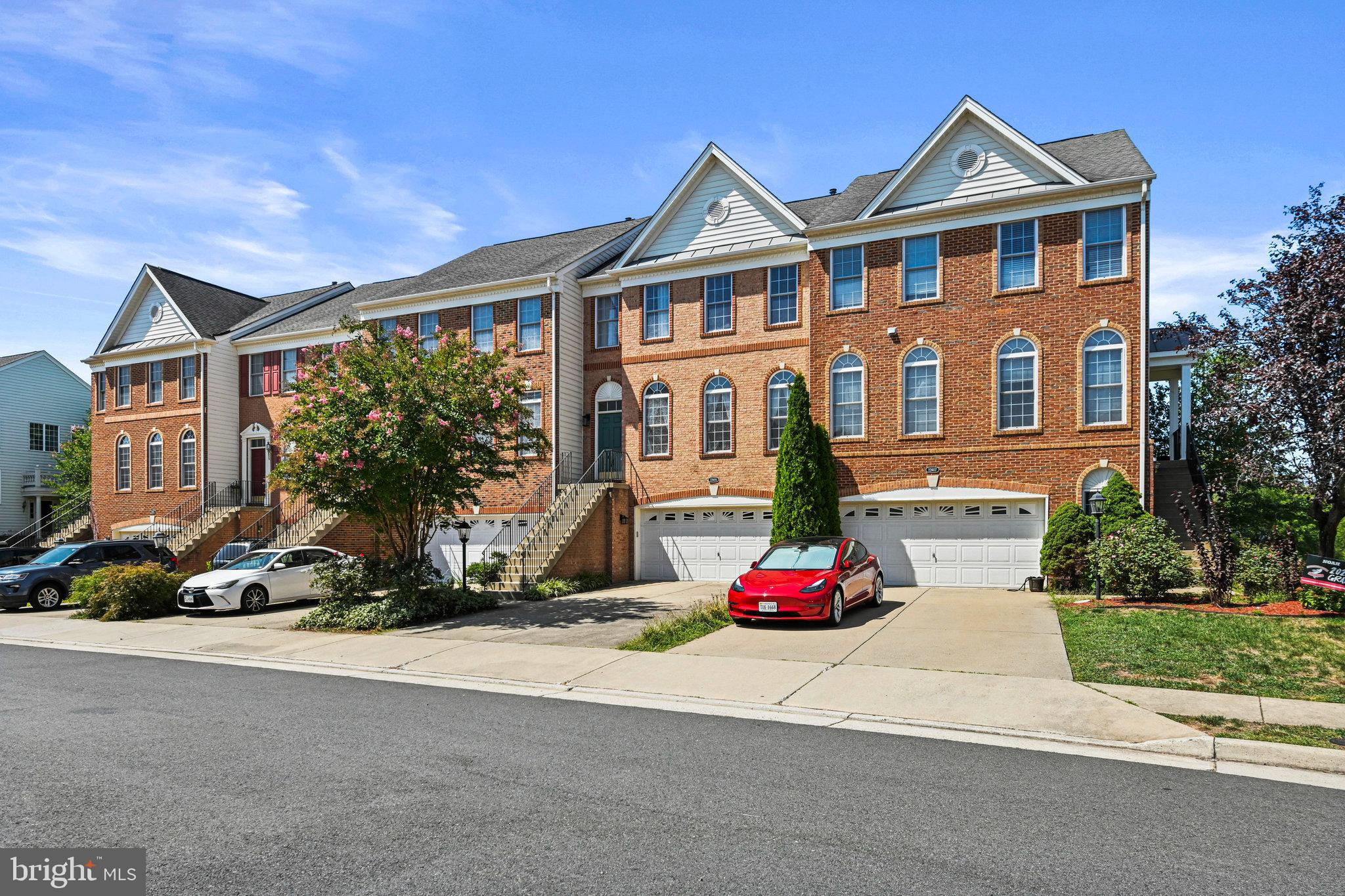 LOUDOUN VALLEY ESTATES - Residential Lease