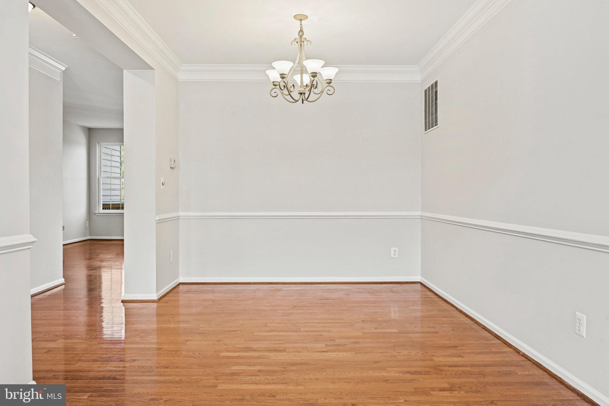 LOUDOUN VALLEY ESTATES - Residential Lease