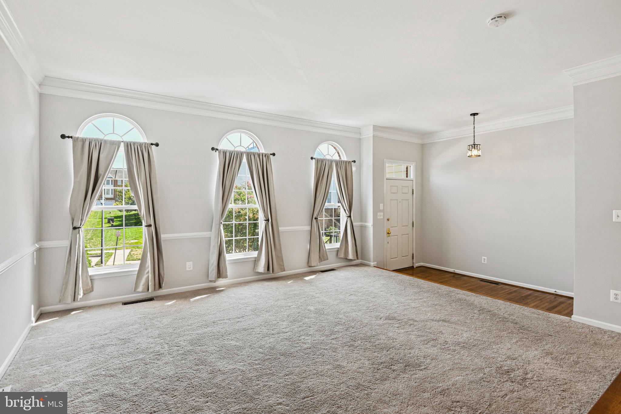 LOUDOUN VALLEY ESTATES - Residential Lease