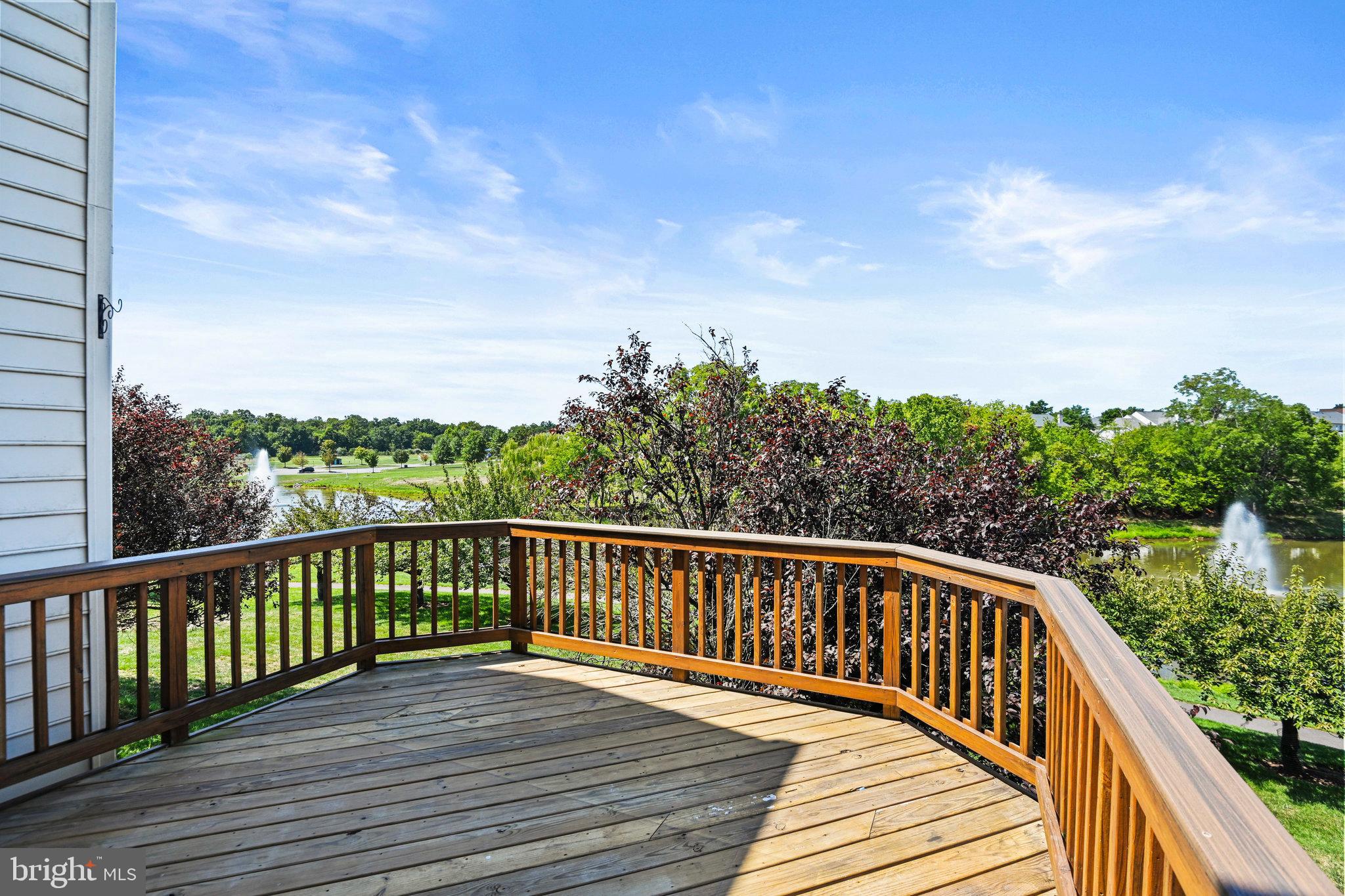 LOUDOUN VALLEY ESTATES - Residential Lease