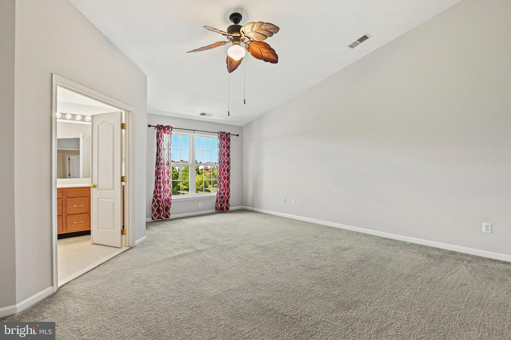 LOUDOUN VALLEY ESTATES - Residential Lease