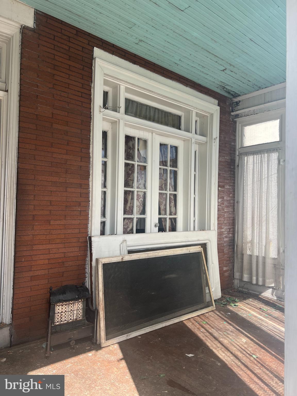 GERMANTOWN (EAST) - Residential