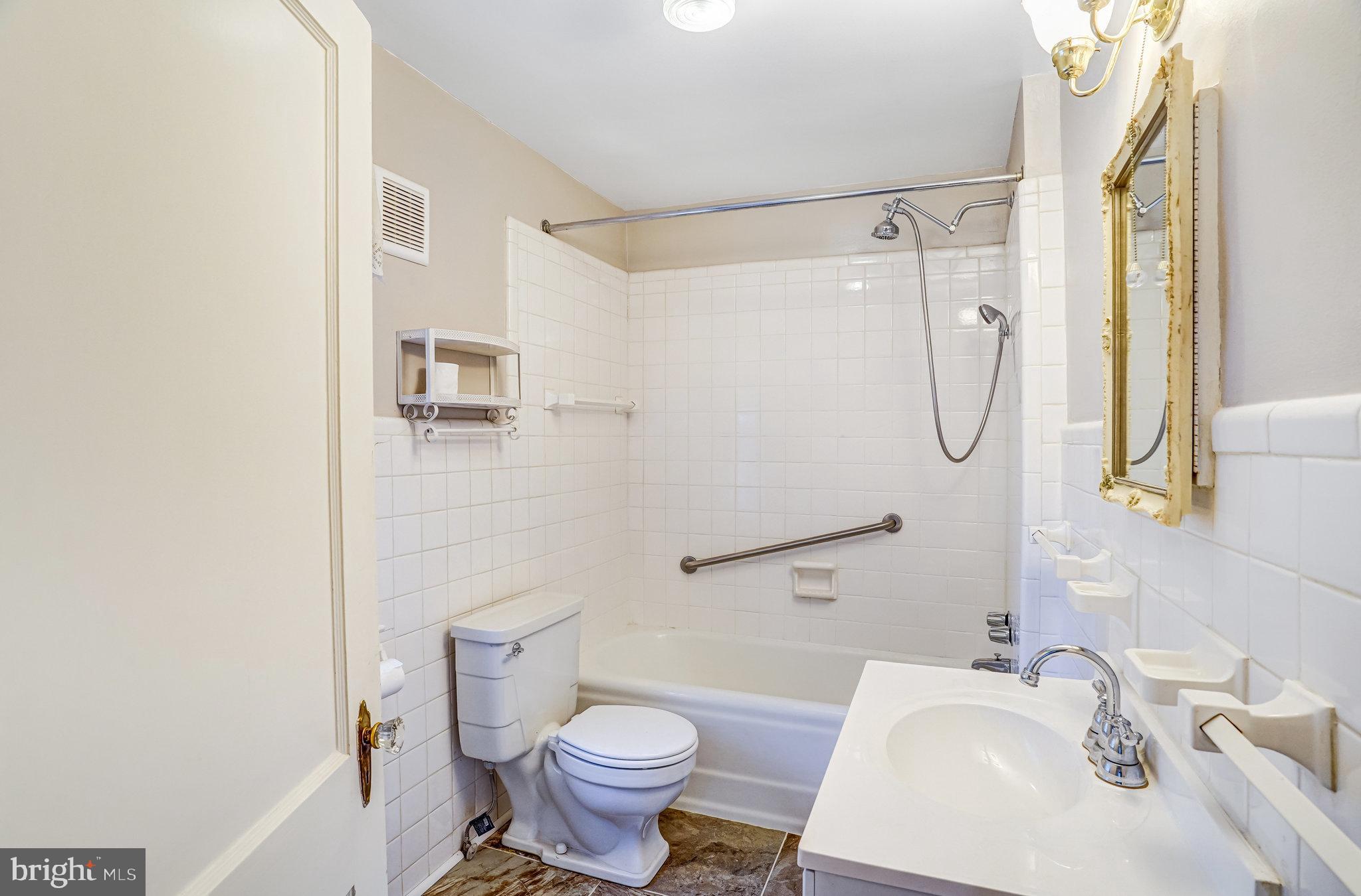 NORTHWEST - Residential