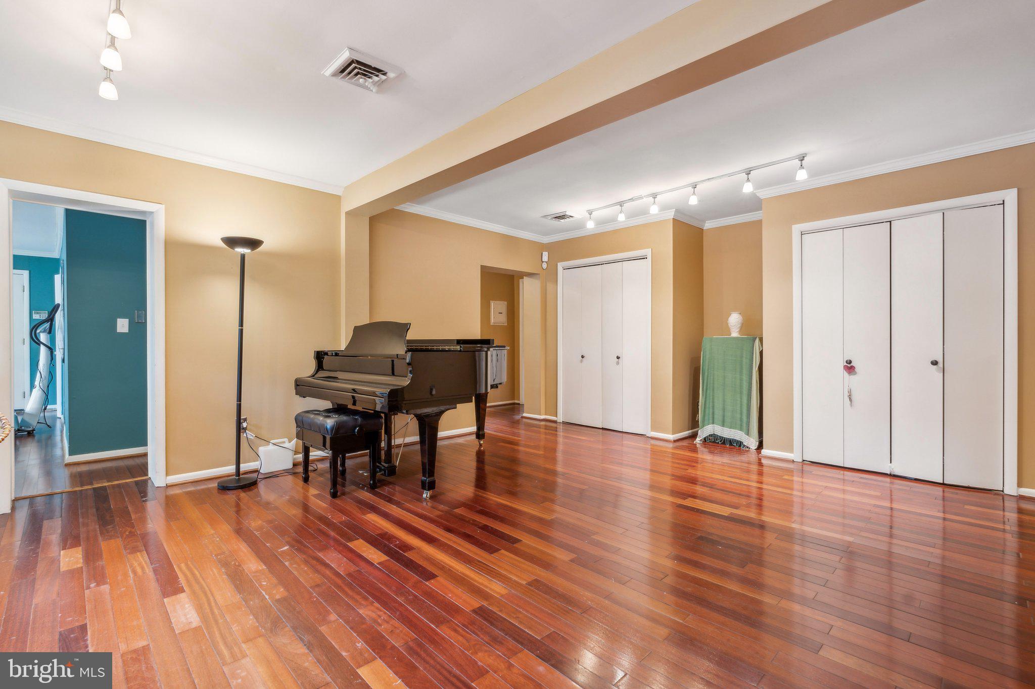 FOREST GROVE - Residential