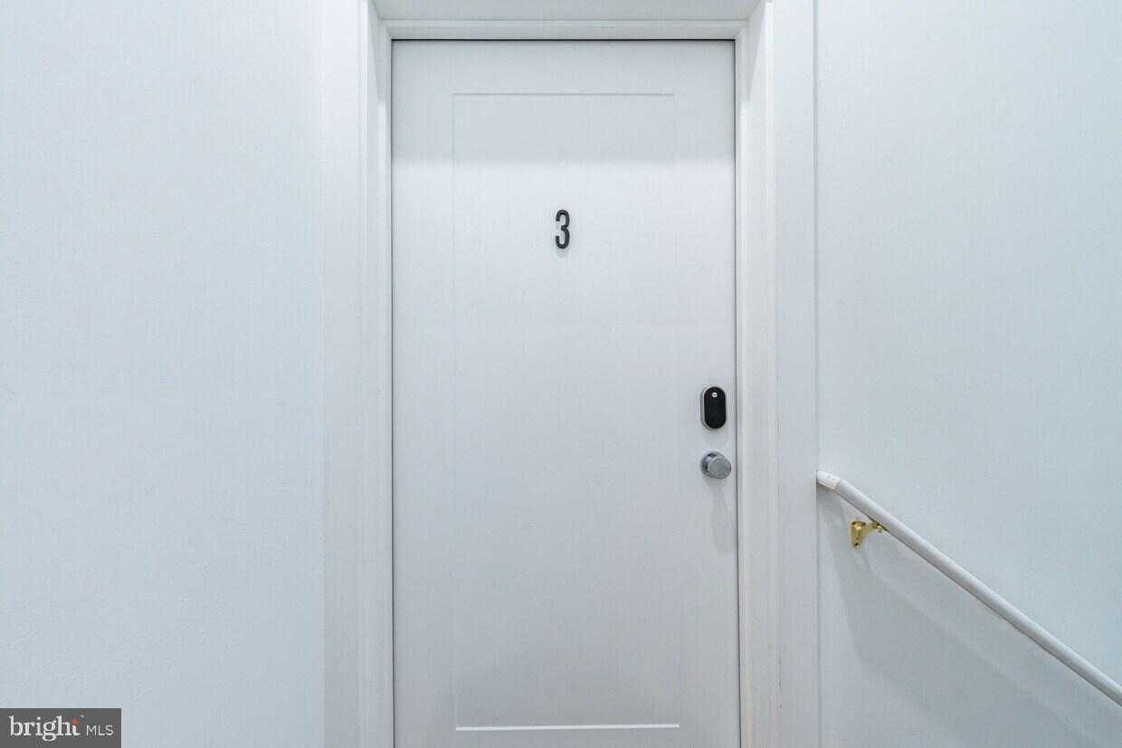 GERMANTOWN - Commercial Sale