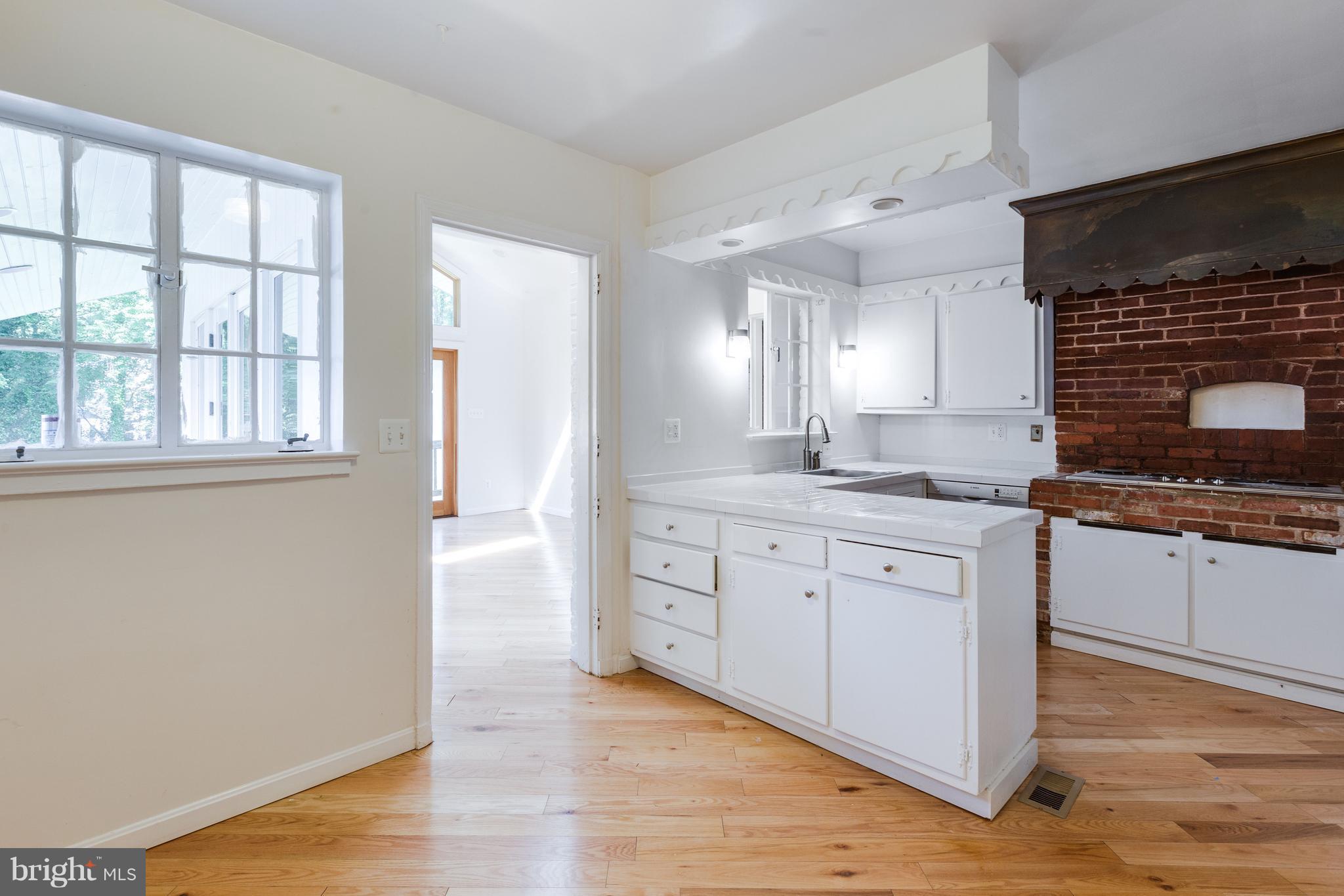 SONOMA - Residential Lease