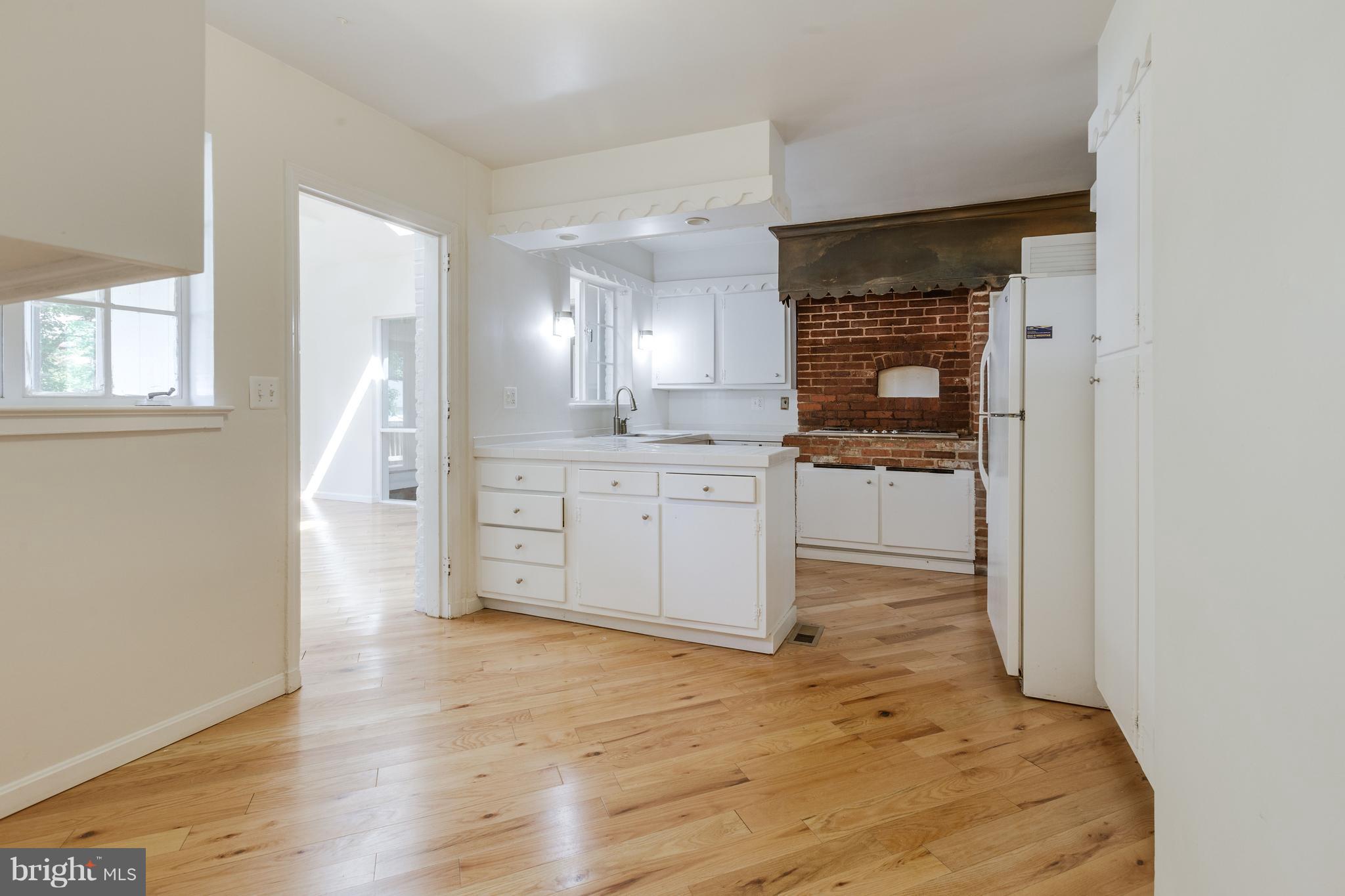 SONOMA - Residential Lease