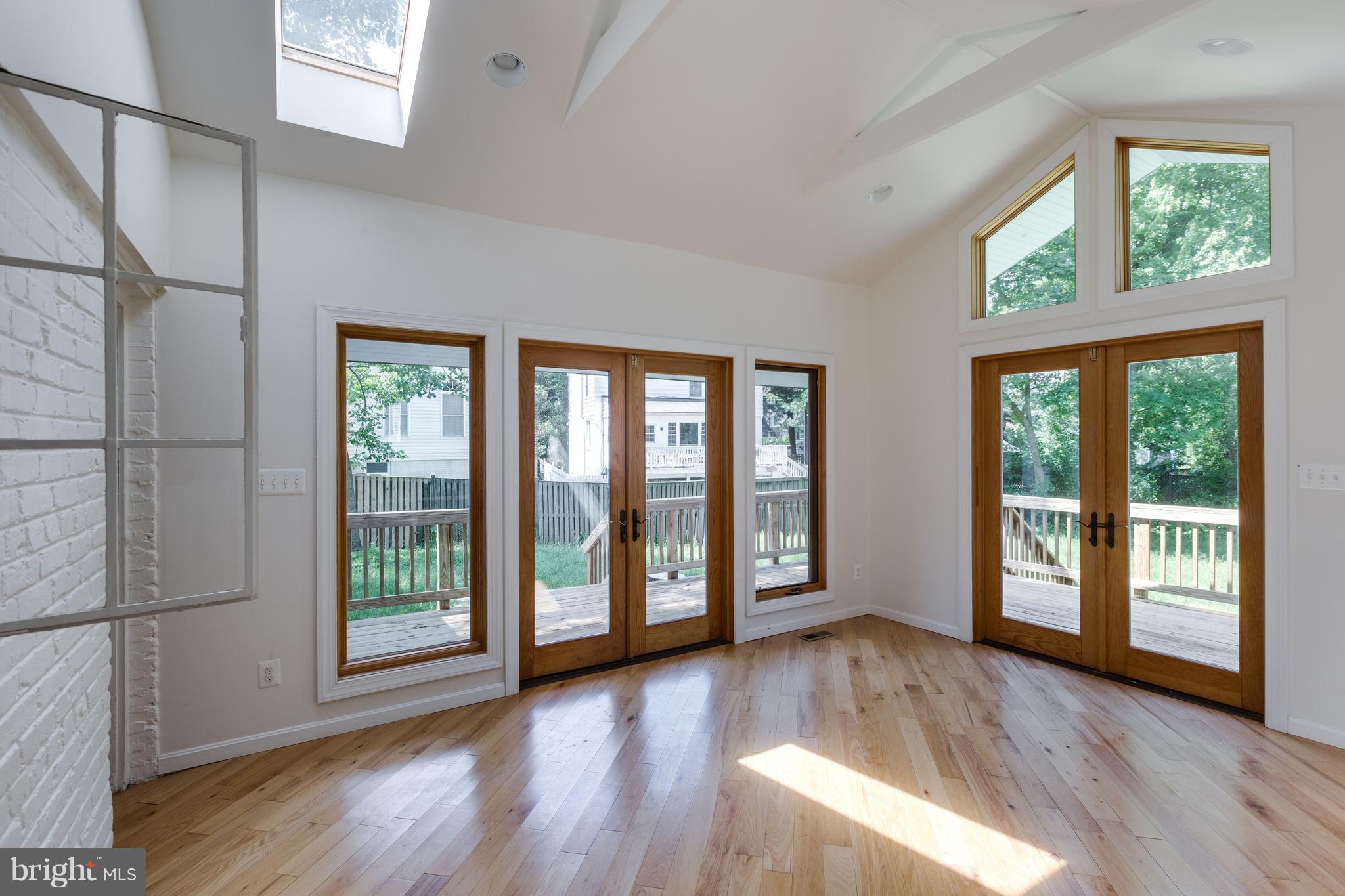 SONOMA - Residential Lease