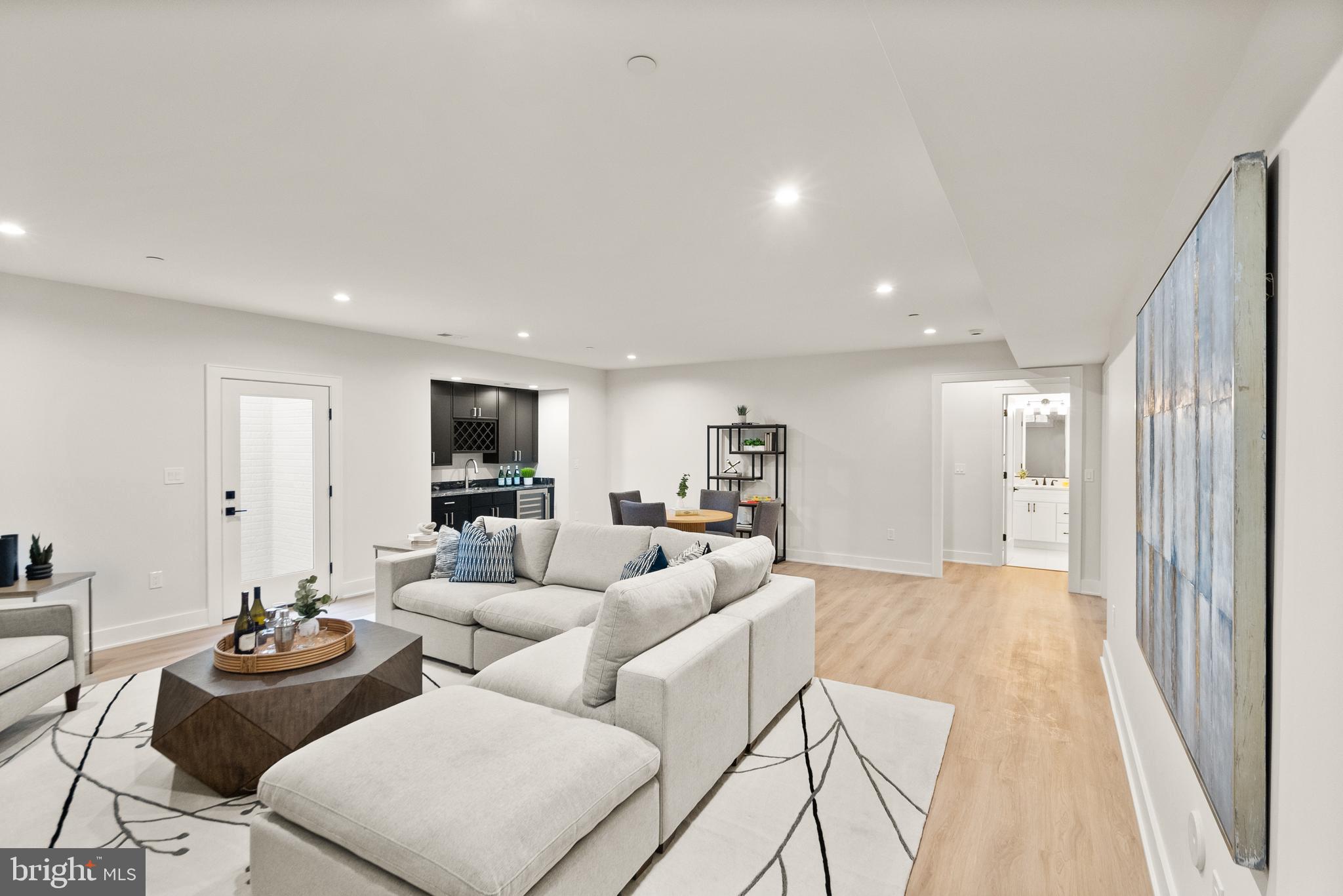 GEORGETOWN VILLAGE - Residential