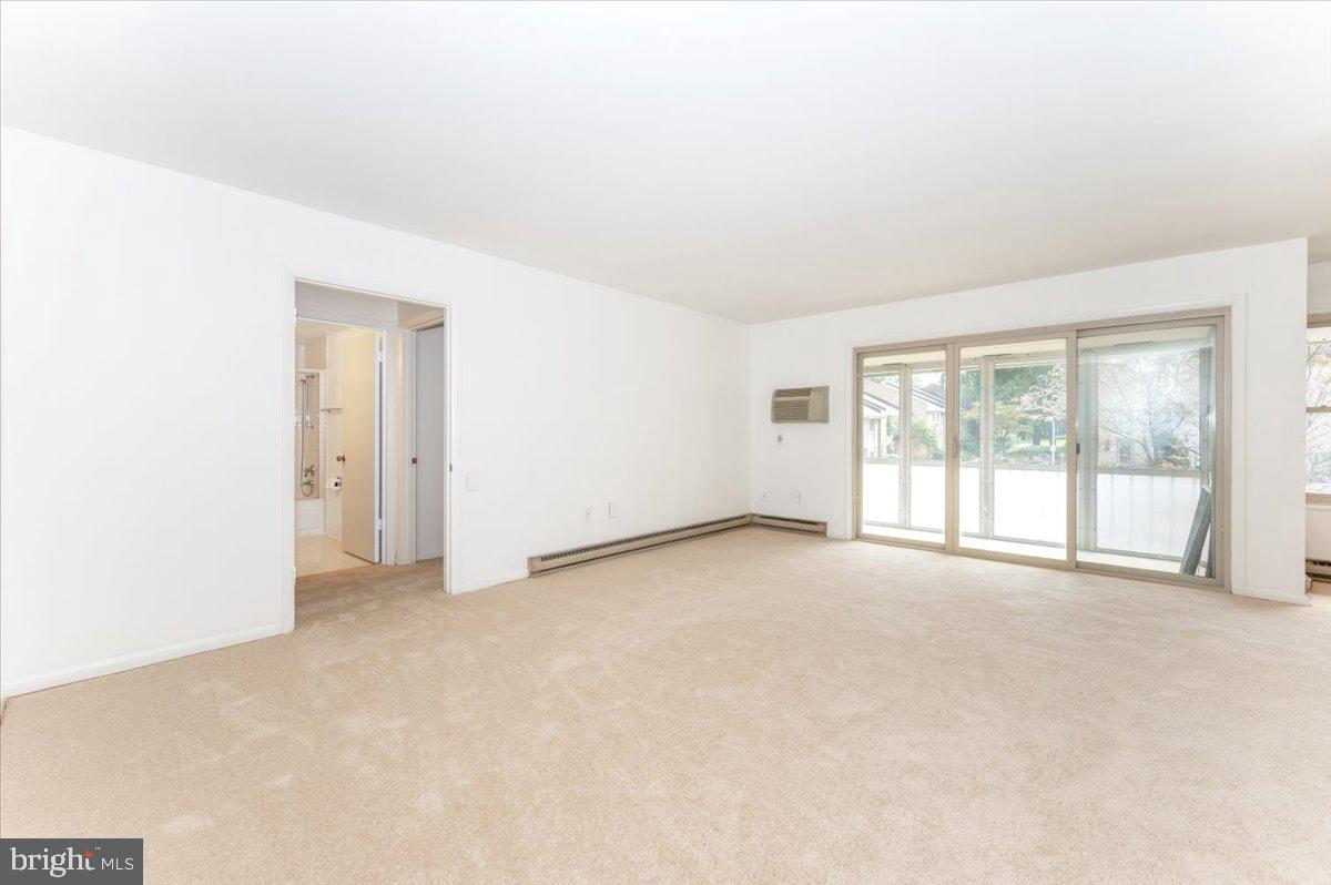 LEISURE WORLD - Residential